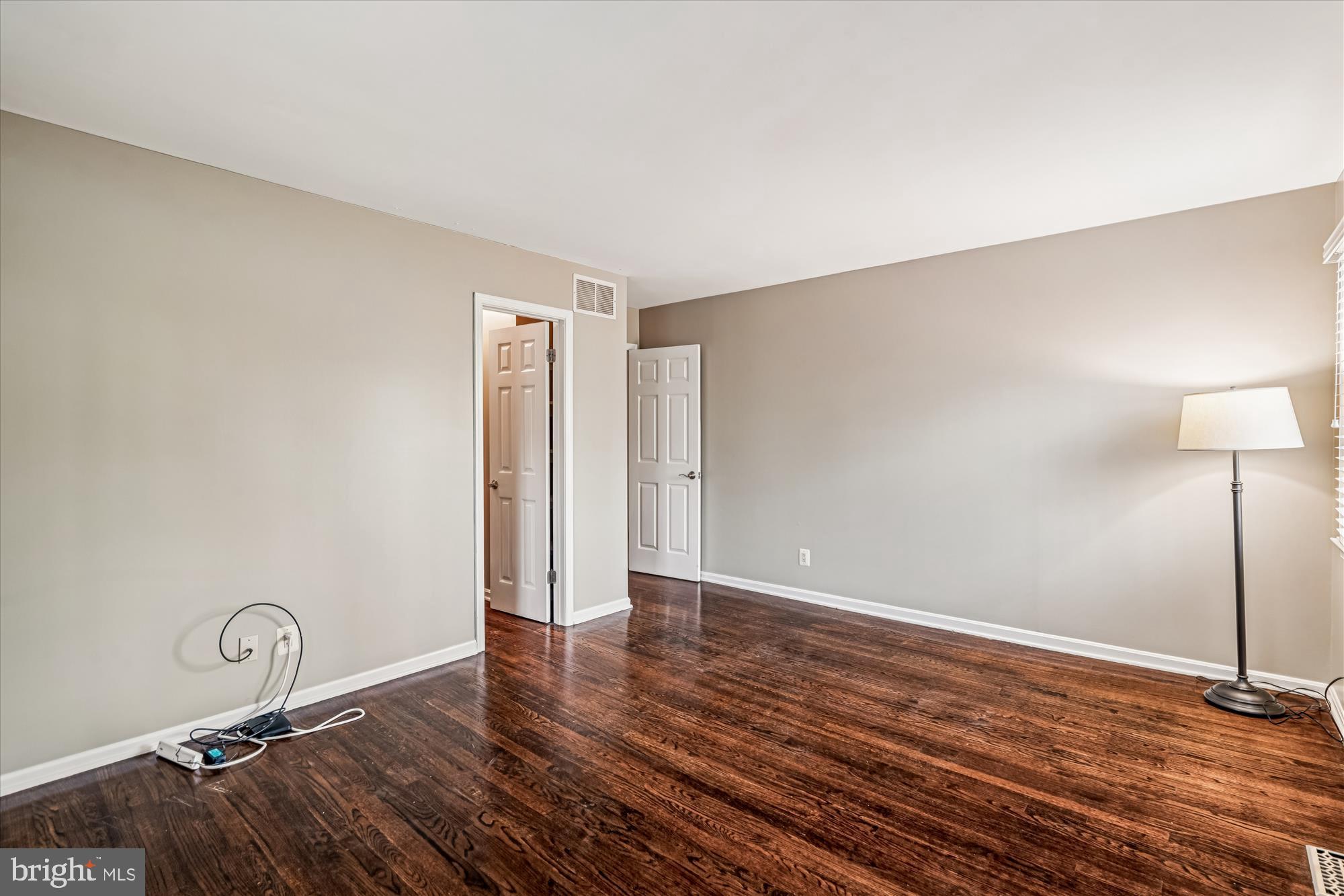 LAVALL WOODS - Residential