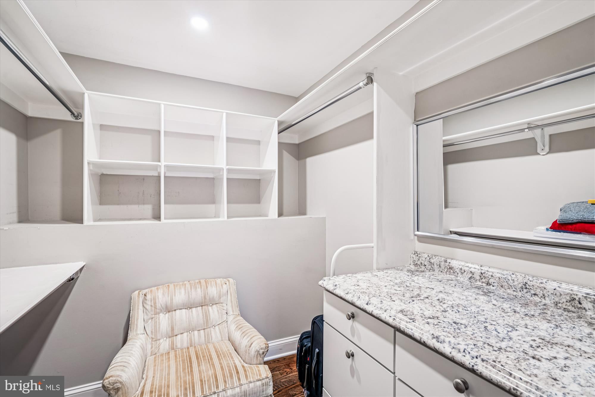 LAVALL WOODS - Residential