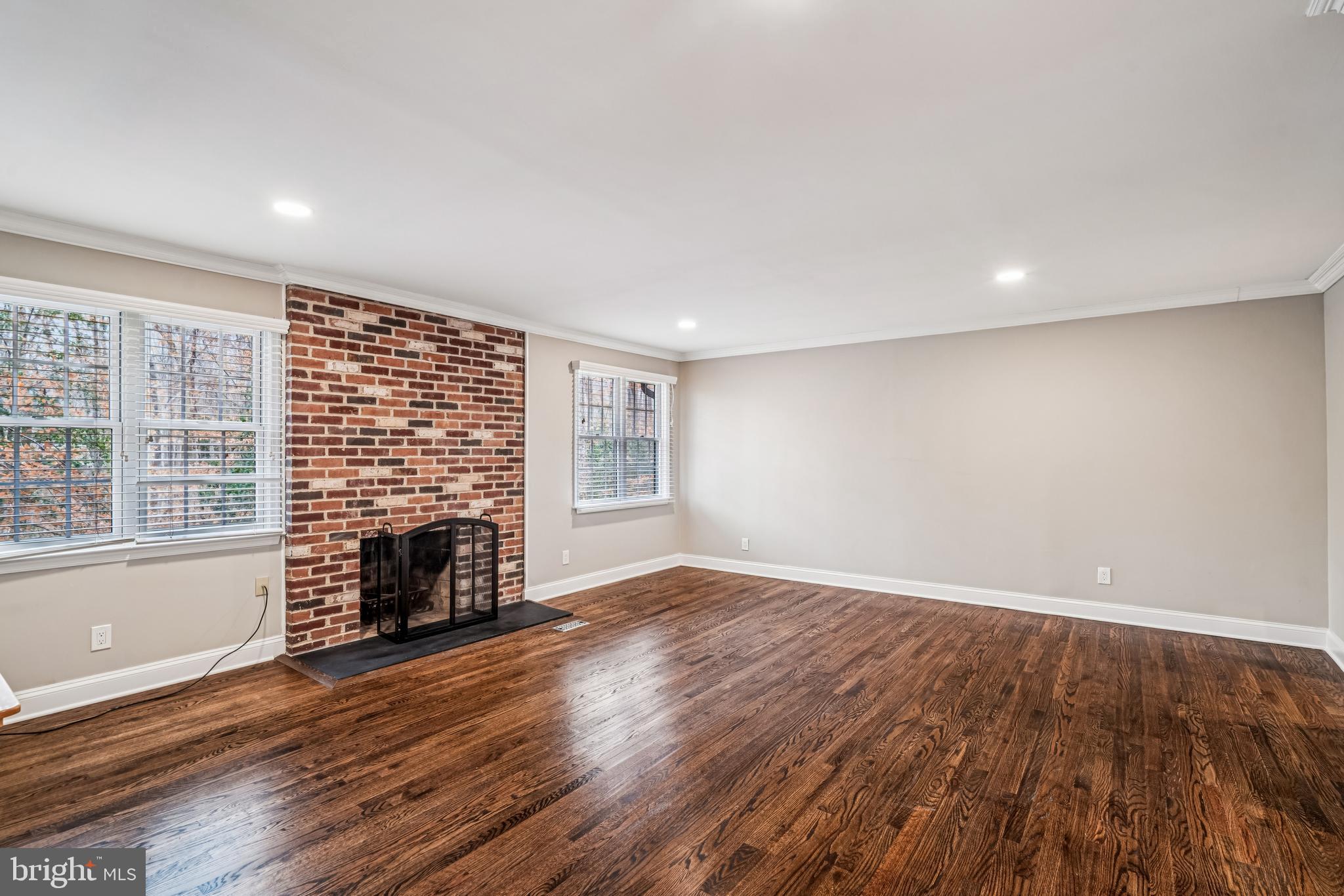 LAVALL WOODS - Residential