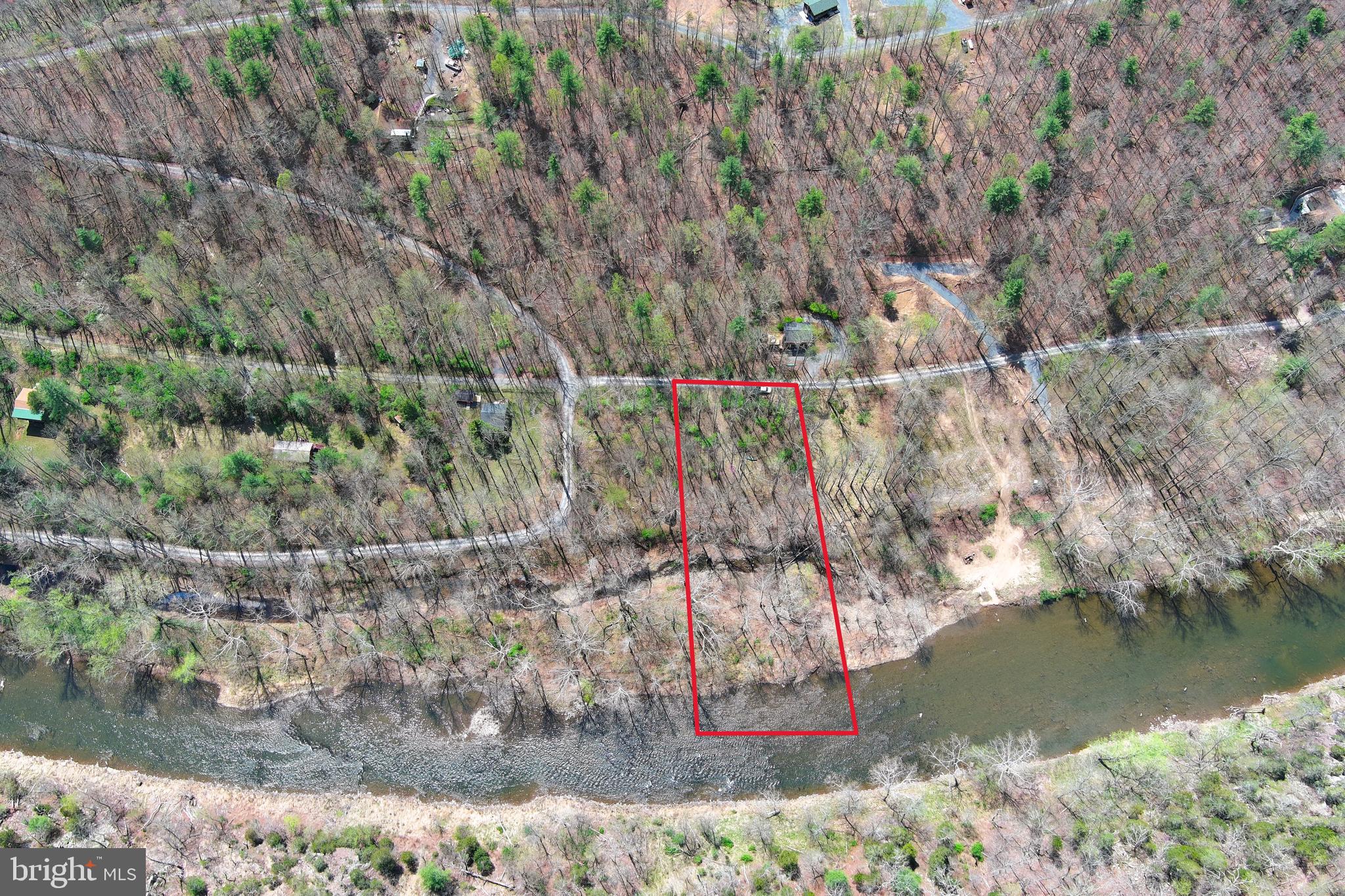 CACAPON HILLS - Land