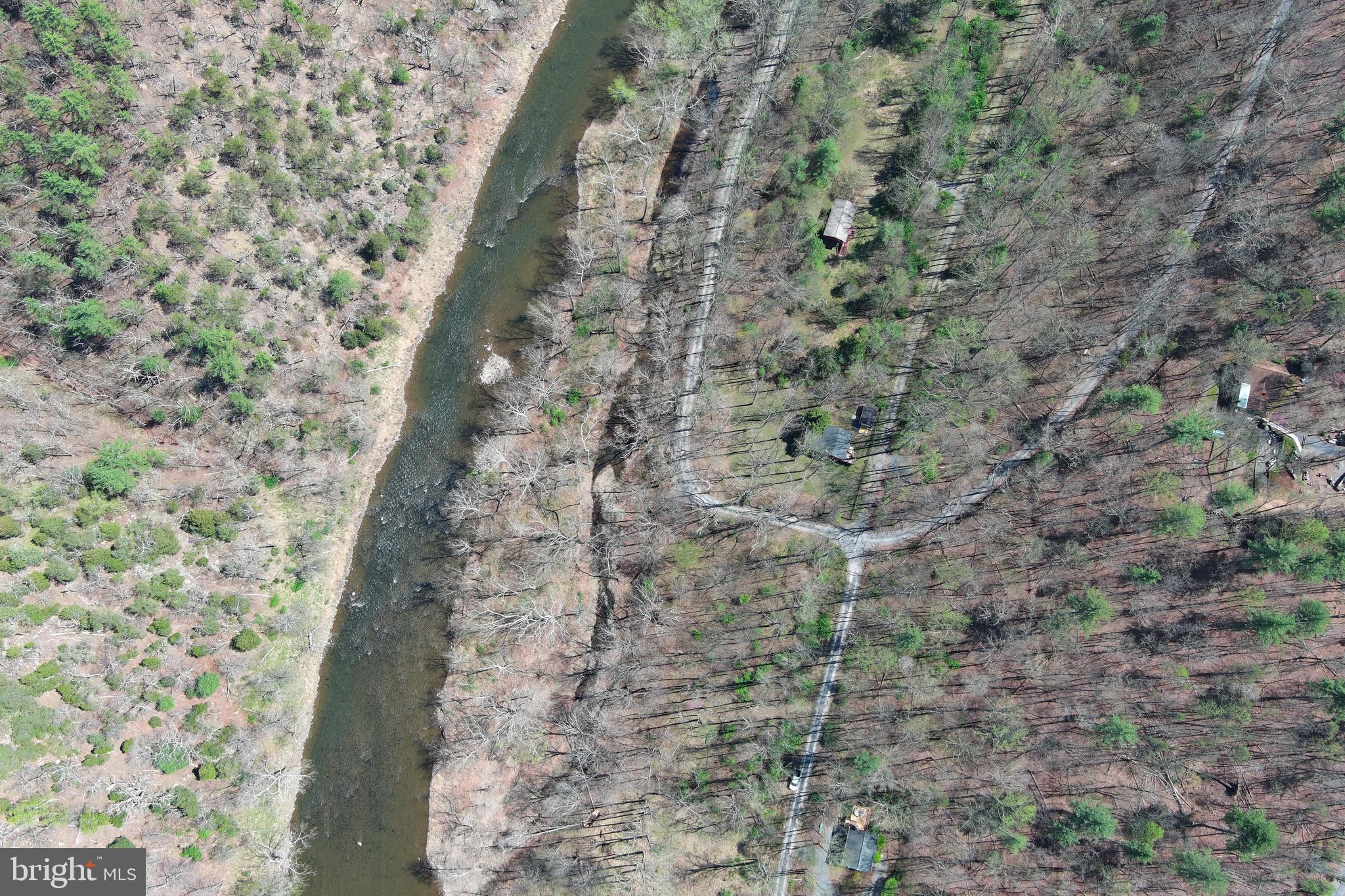CACAPON HILLS - Land