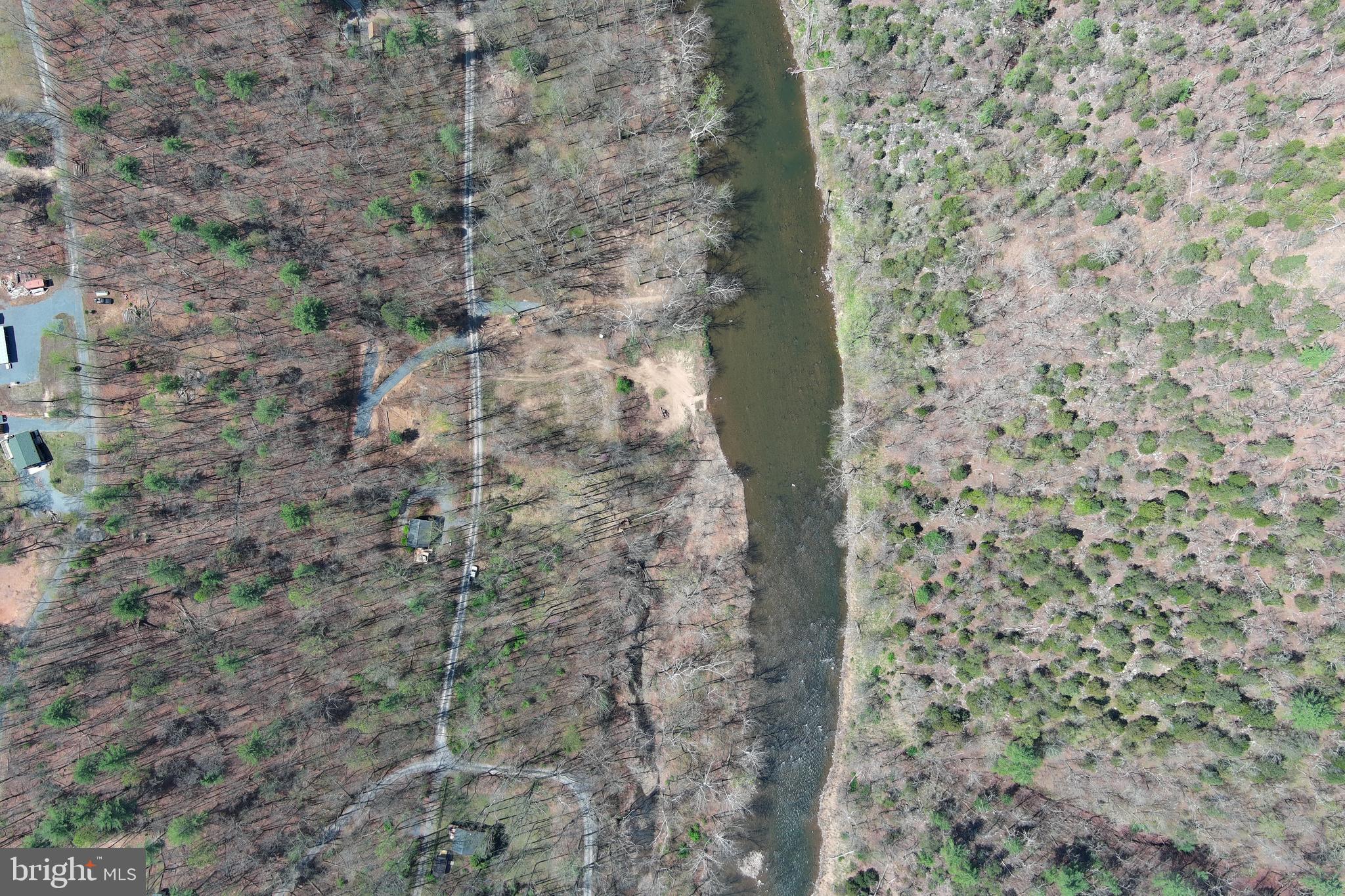 CACAPON HILLS - Land