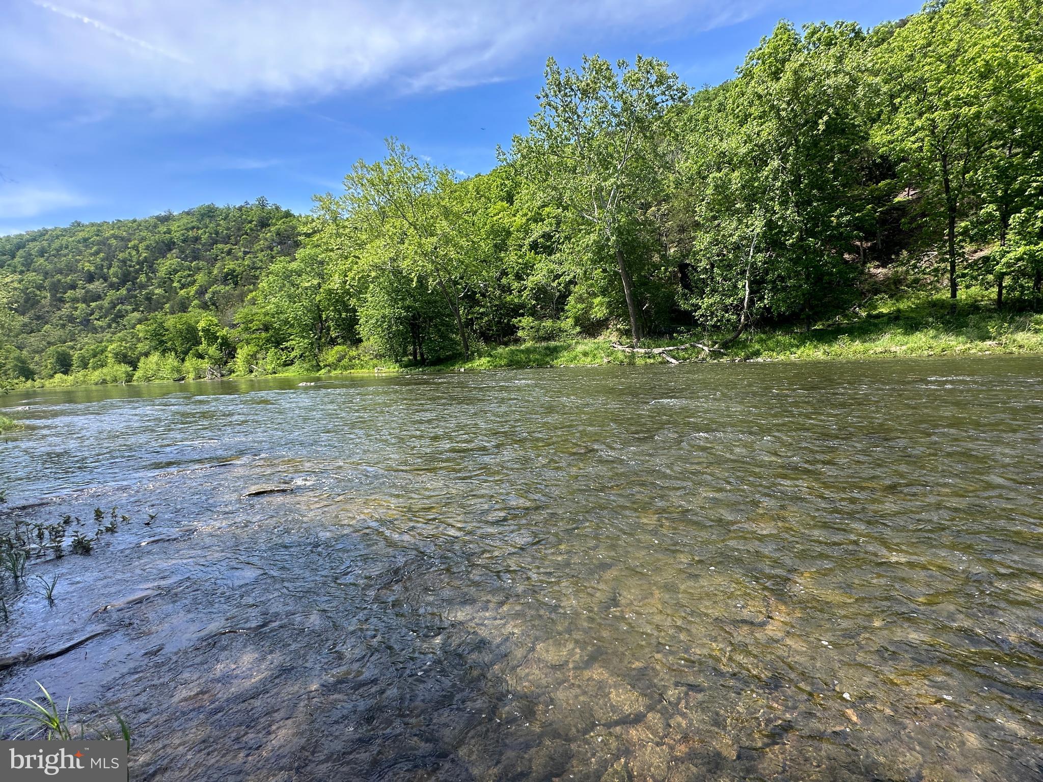 CACAPON HILLS - Land