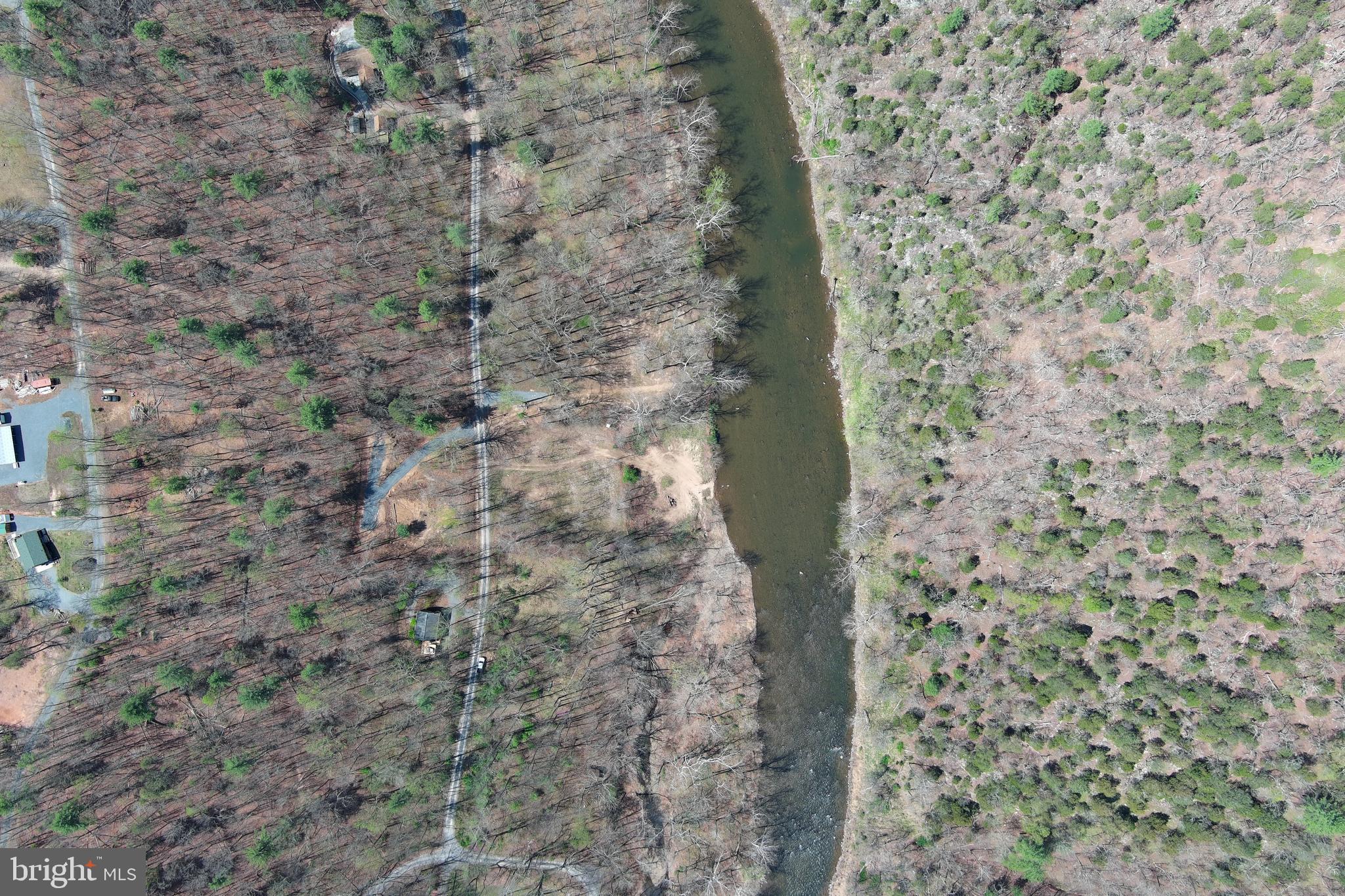 CACAPON HILLS - Land