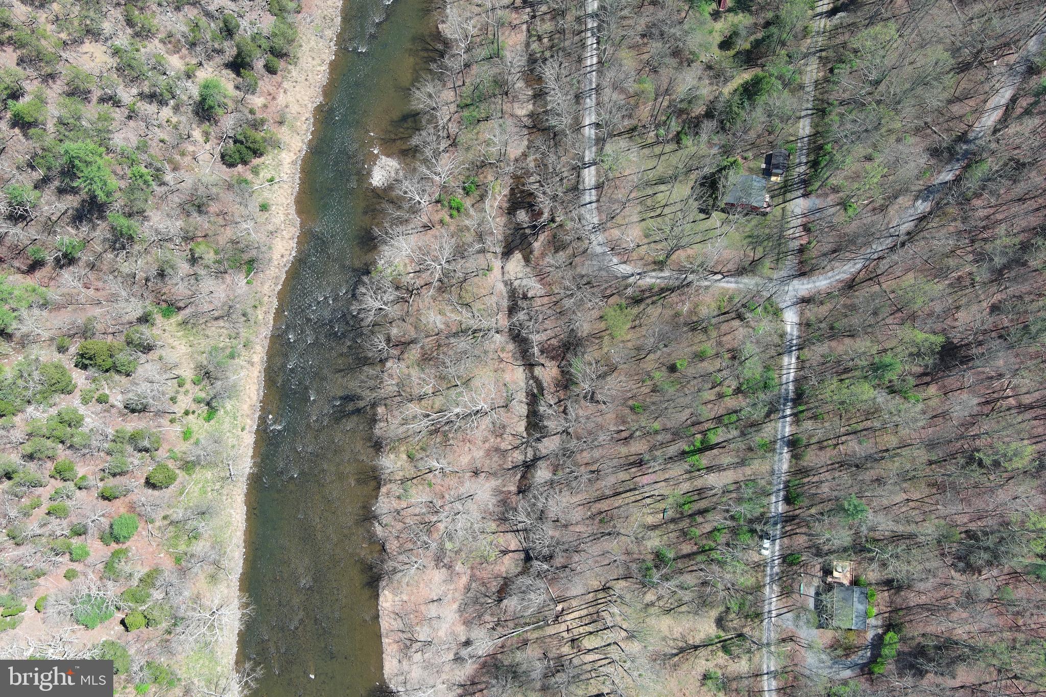 CACAPON HILLS - Land