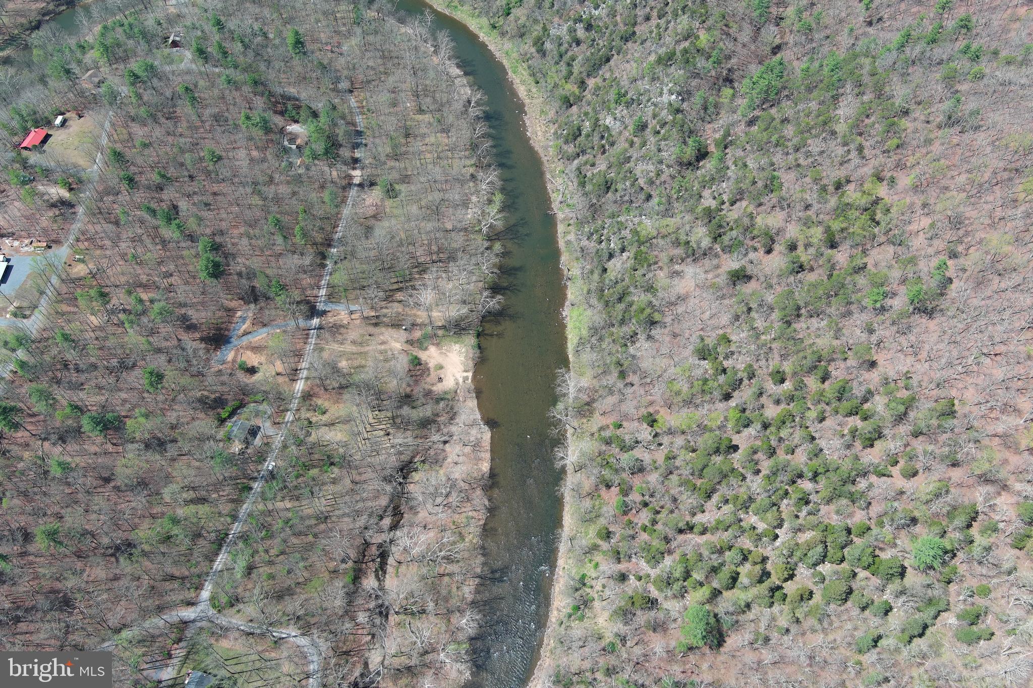 CACAPON HILLS - Land