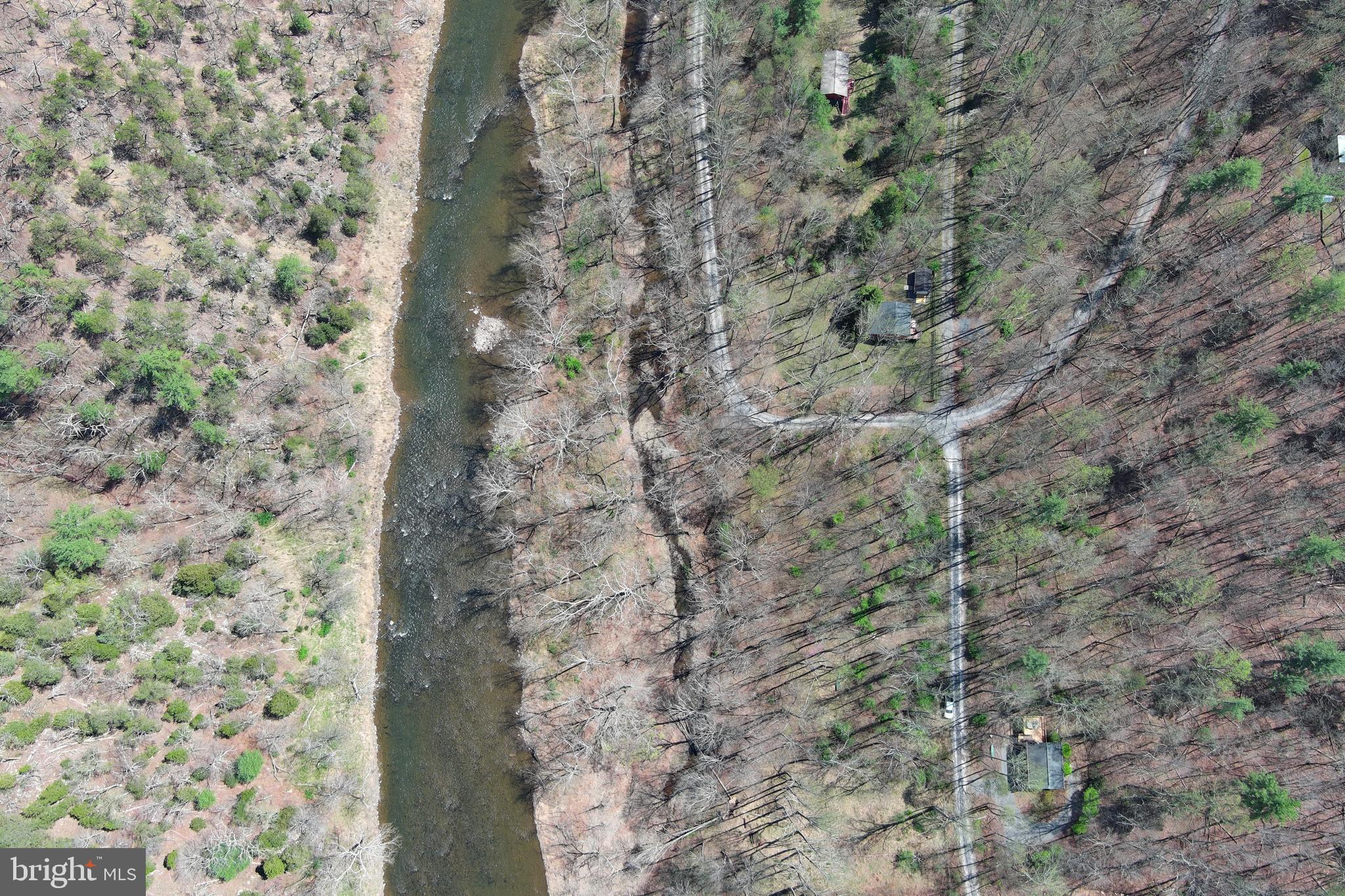 CACAPON HILLS - Land