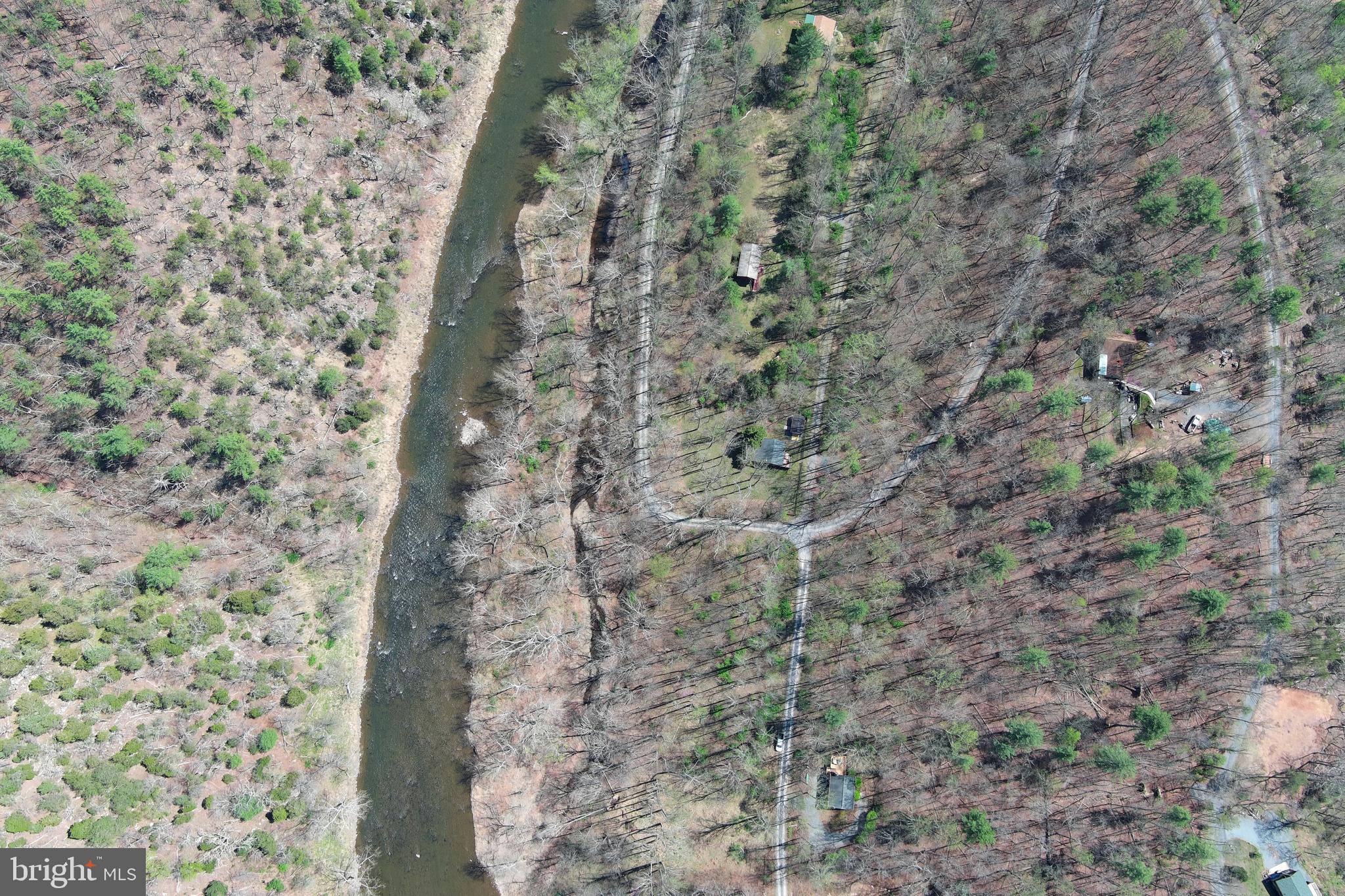 CACAPON HILLS - Land
