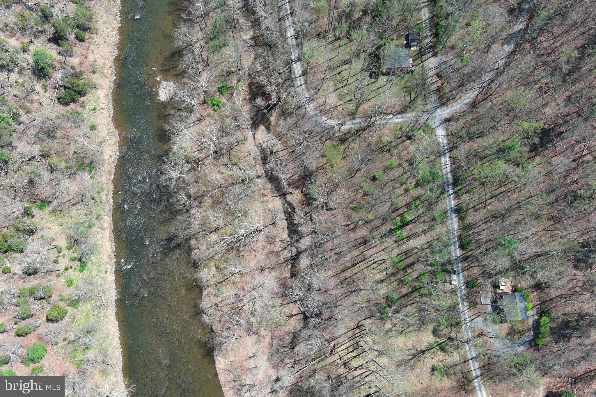 CACAPON HILLS - Land