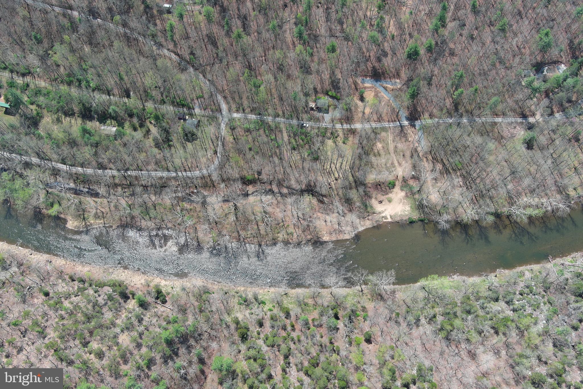 CACAPON HILLS - Land