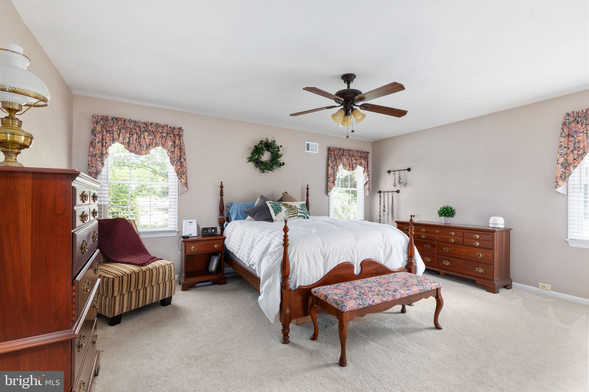 BURKE CENTRE - Residential