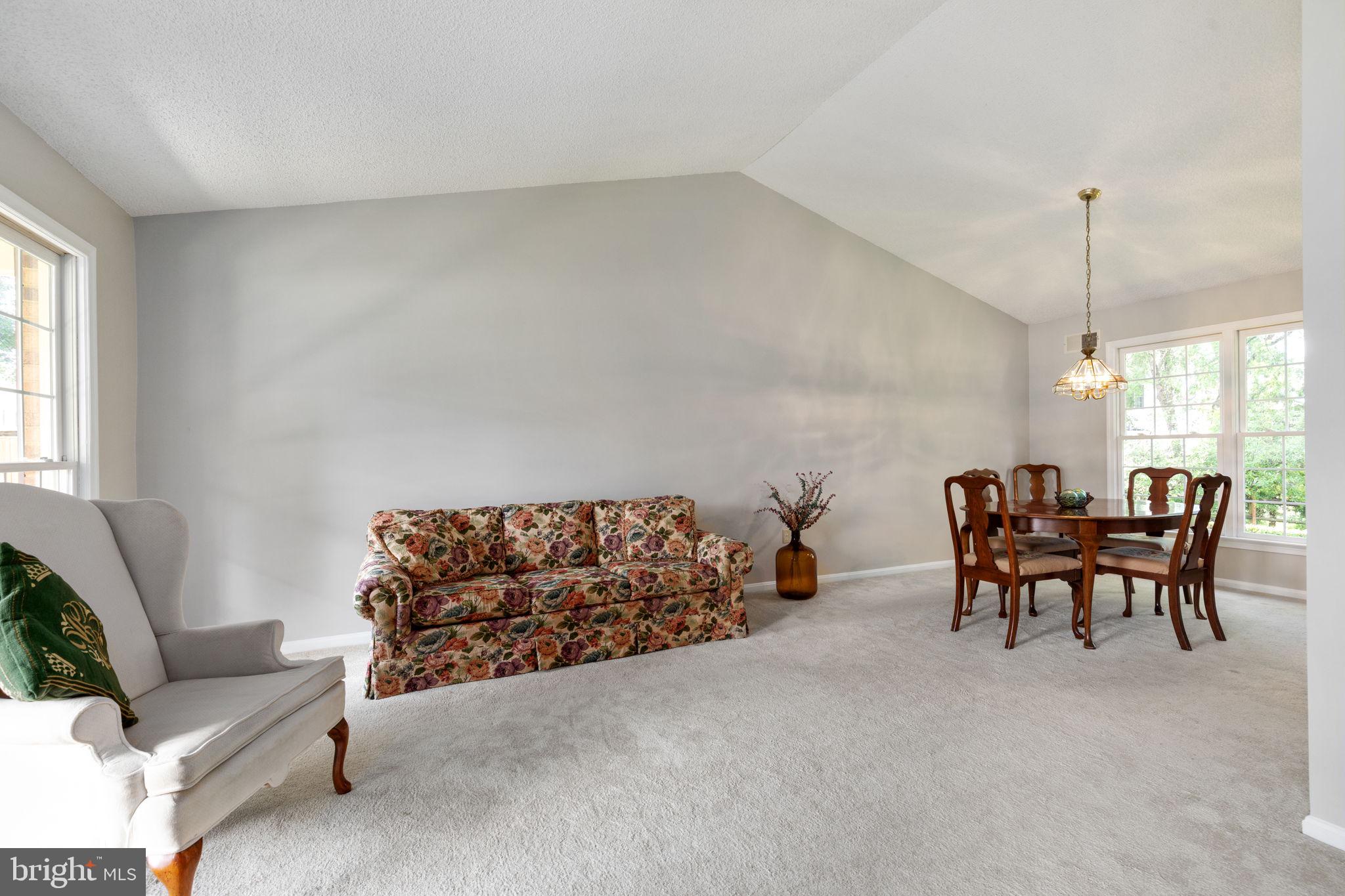 BURKE CENTRE - Residential