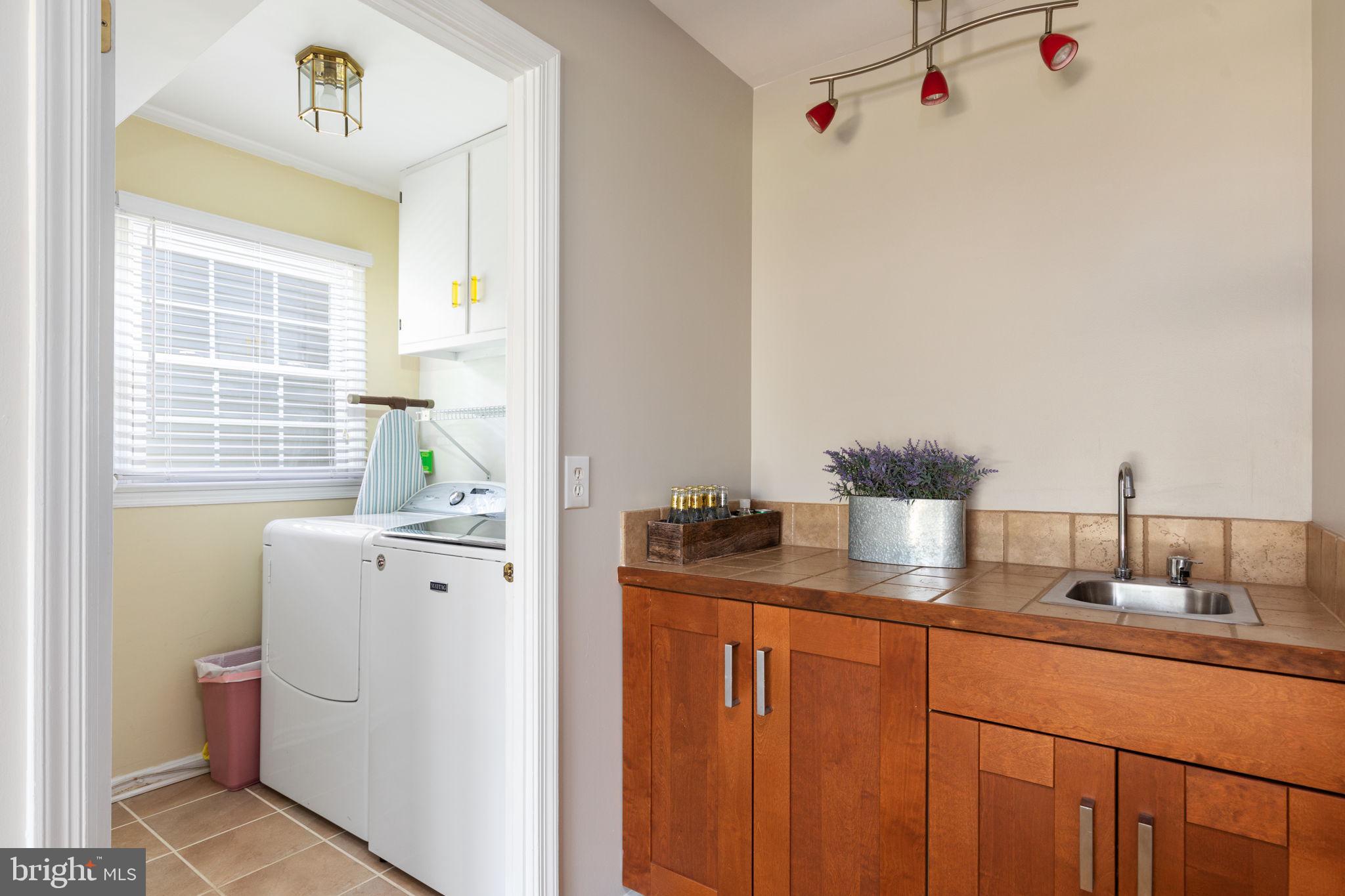 BURKE CENTRE - Residential