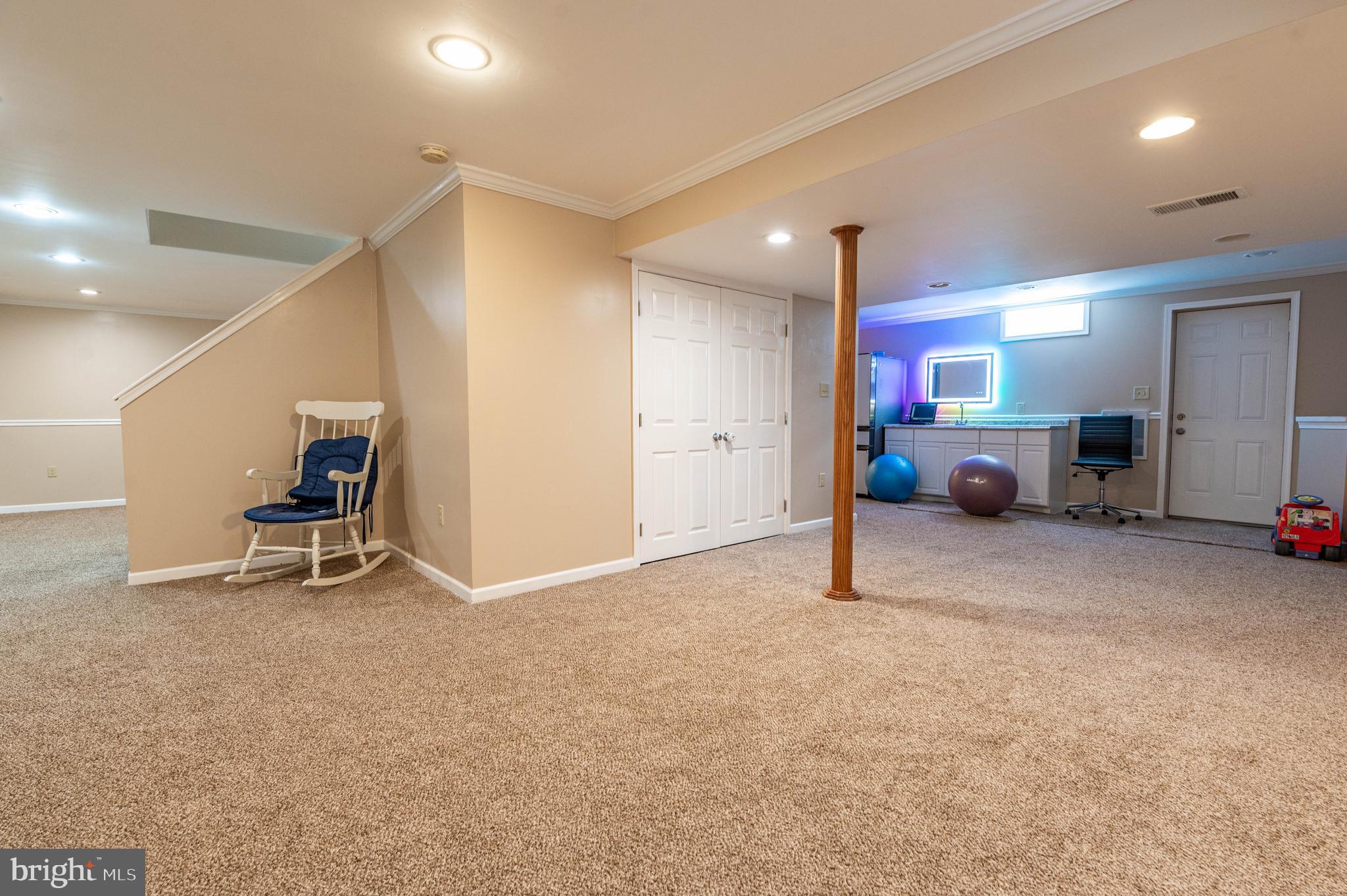 1692 WINDMILL LANE
