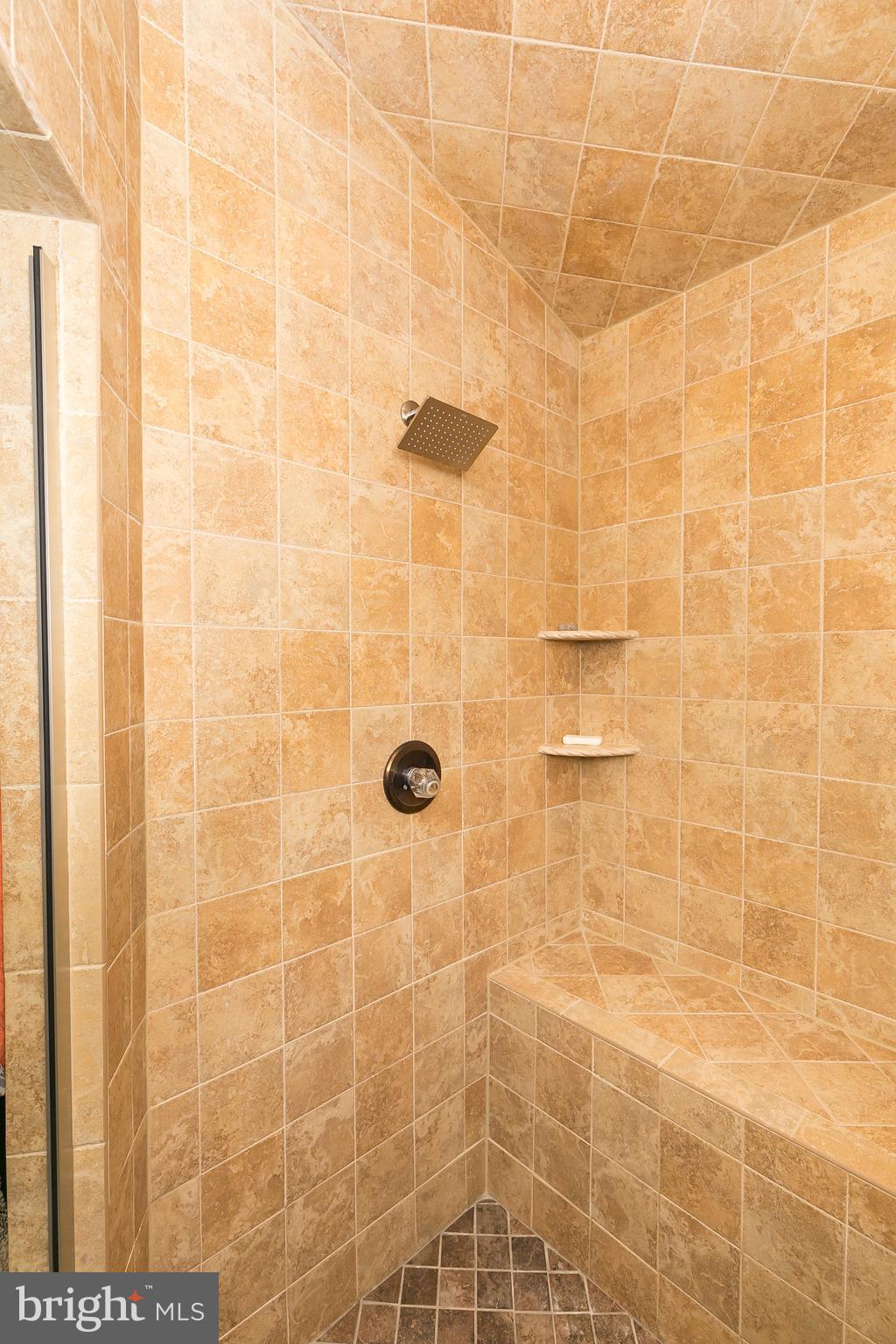 FIVE SPRINGS - Residential Lease