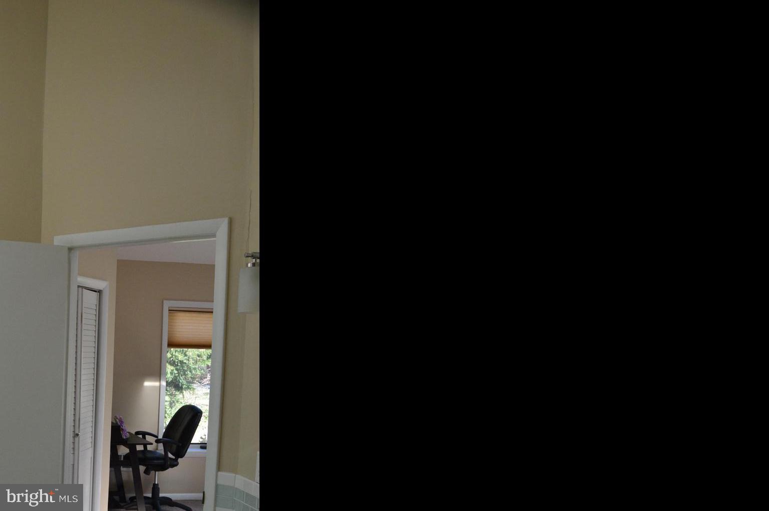 SLEEPY HOLLOW MANOR - Residential Lease