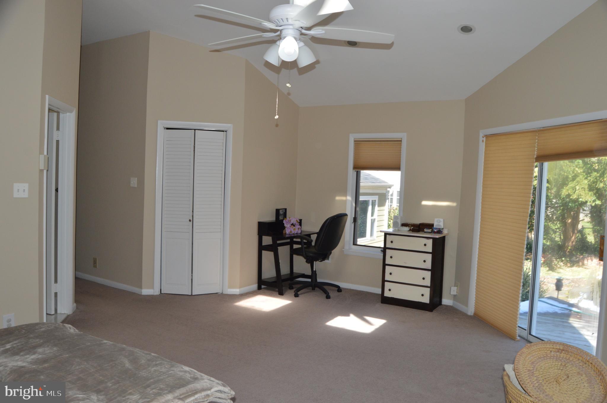 SLEEPY HOLLOW MANOR - Residential Lease