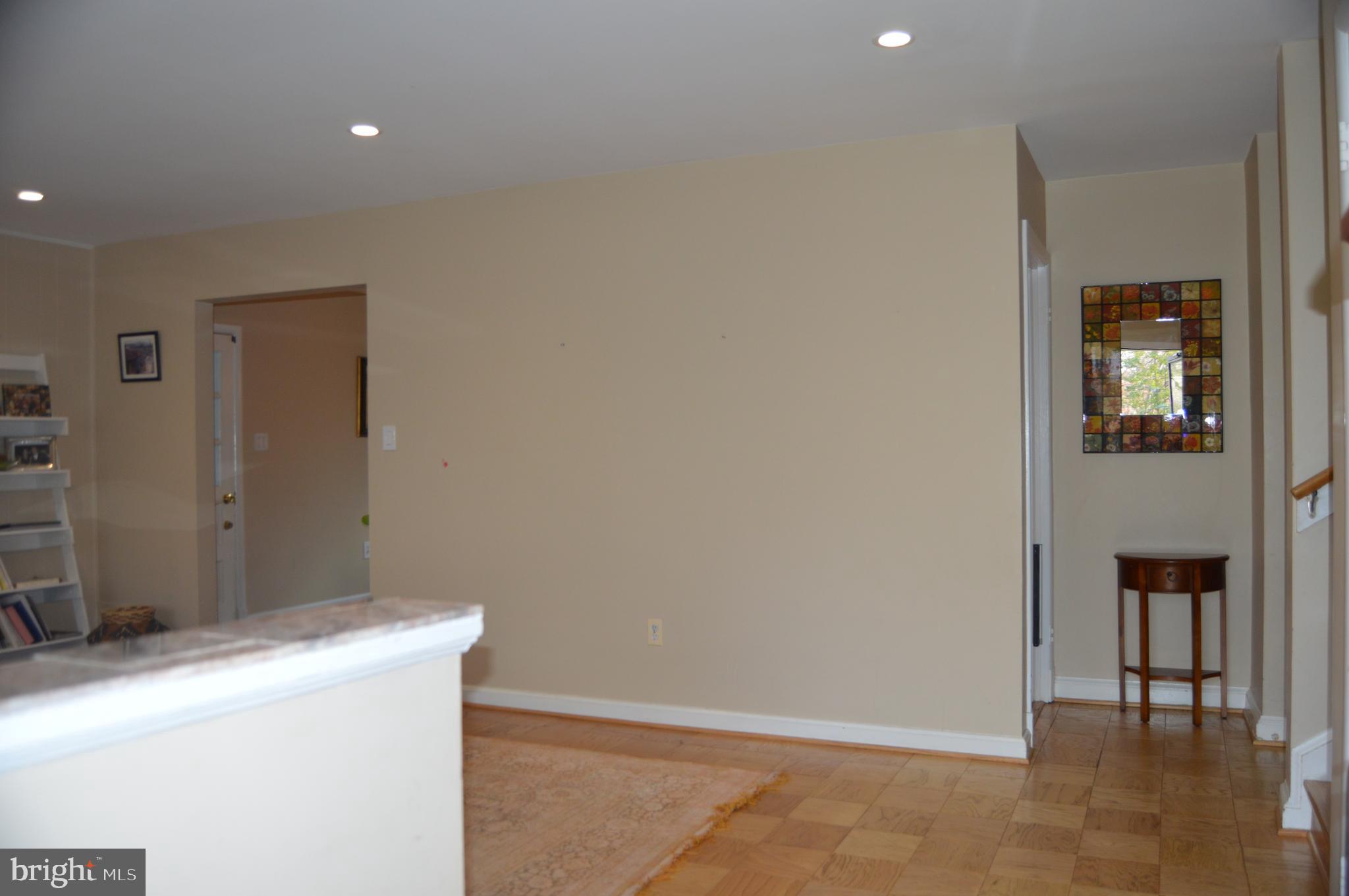 SLEEPY HOLLOW MANOR - Residential Lease