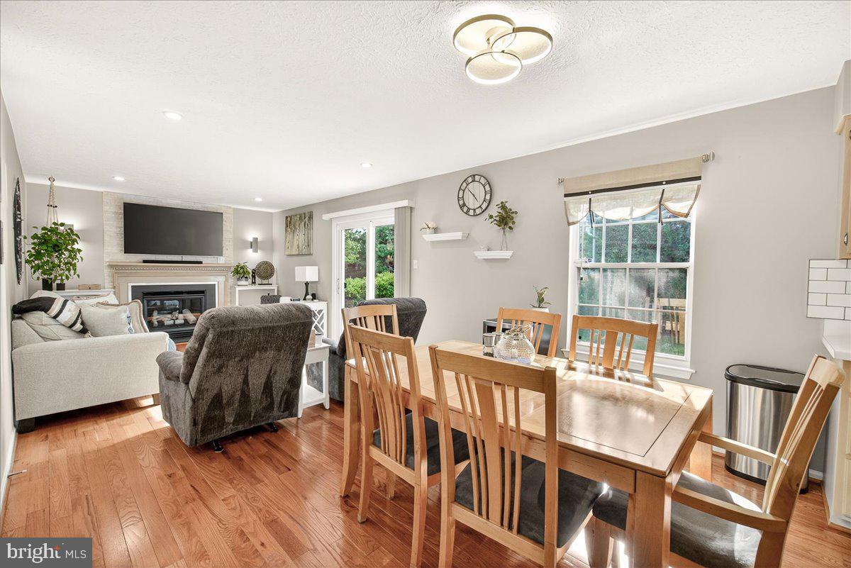 MONARCH RIDGE - Residential