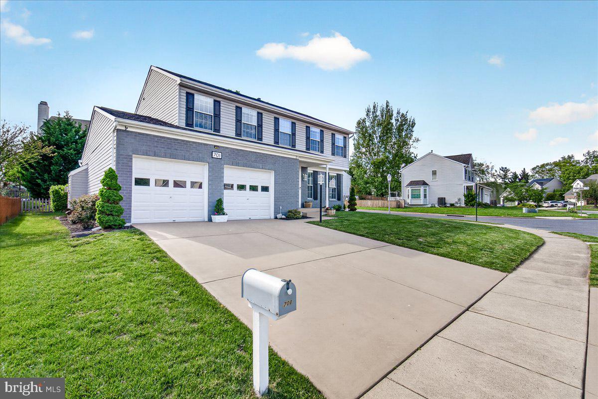 MONARCH RIDGE - Residential