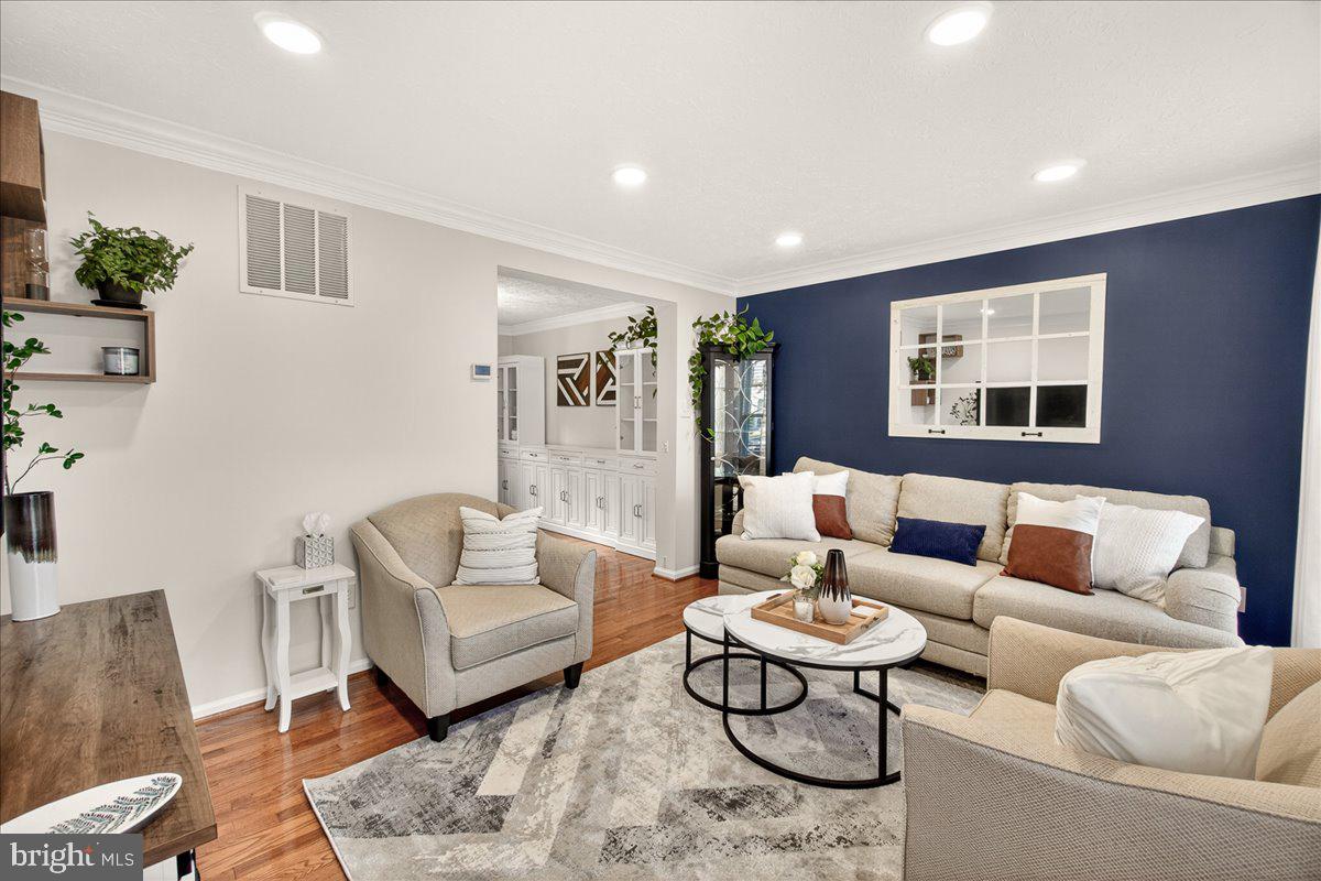 MONARCH RIDGE - Residential
