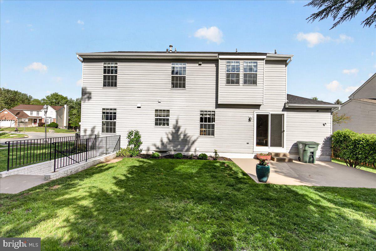MONARCH RIDGE - Residential