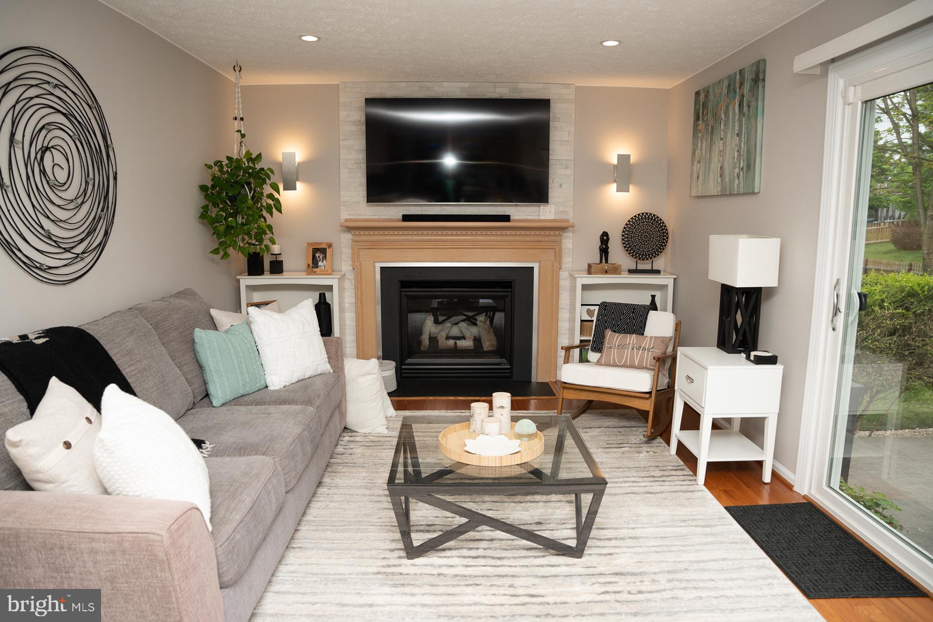 MONARCH RIDGE - Residential