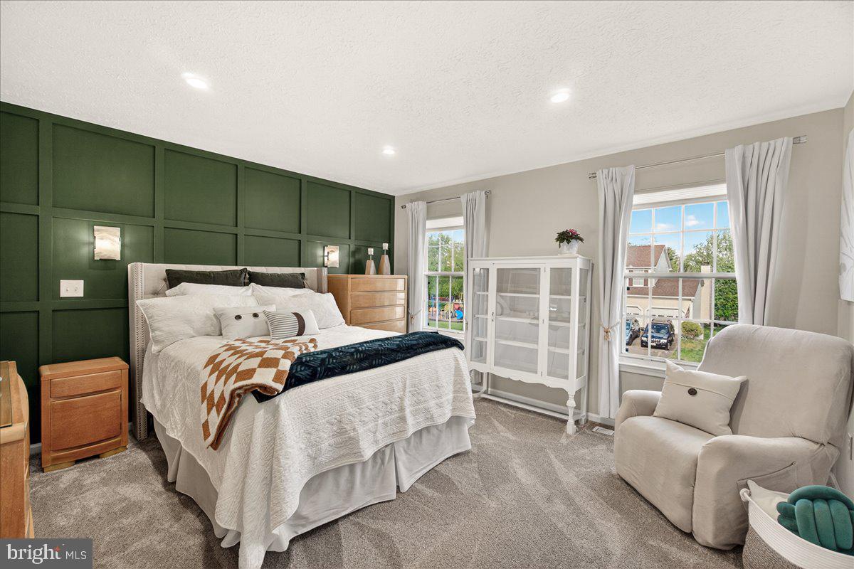 MONARCH RIDGE - Residential