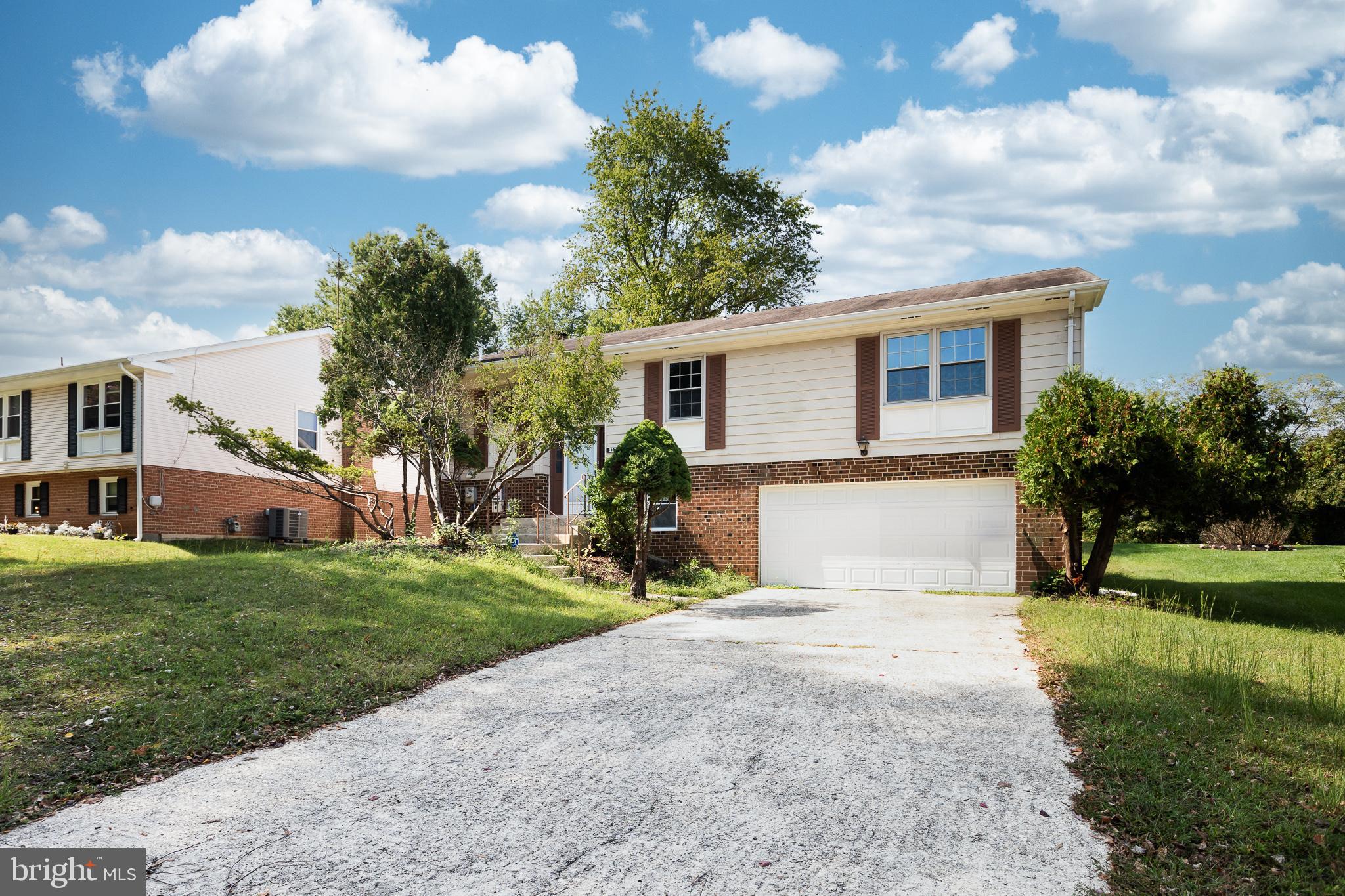 1116 KINGS TREE DRIVE