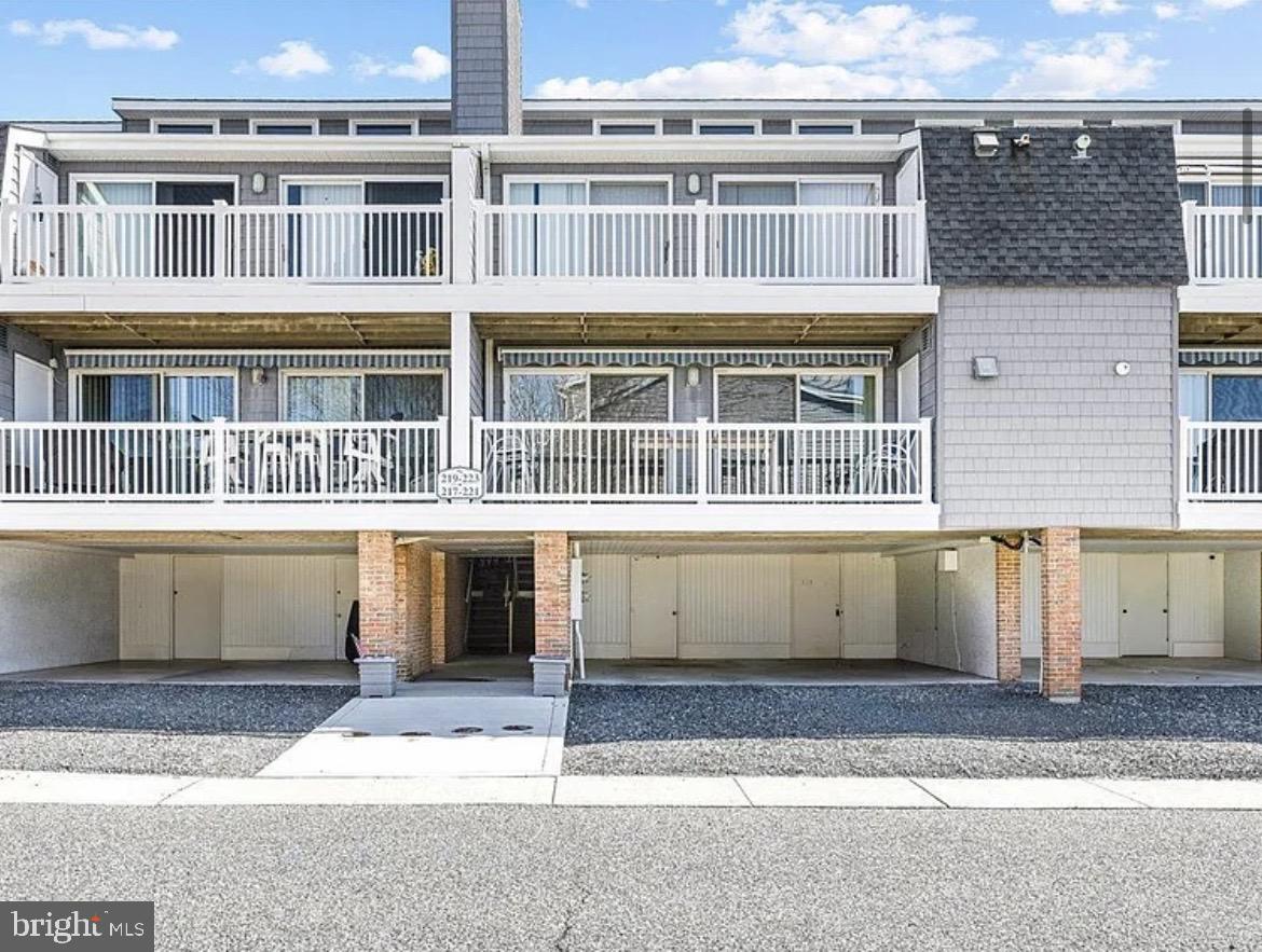 221 LIMPET DRIVE 221