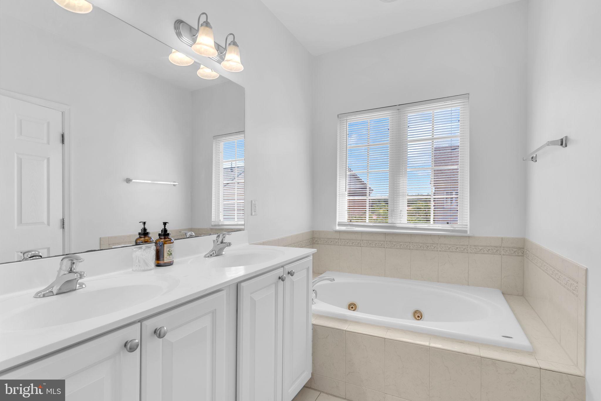 POTOMAC CLUB - Residential Lease