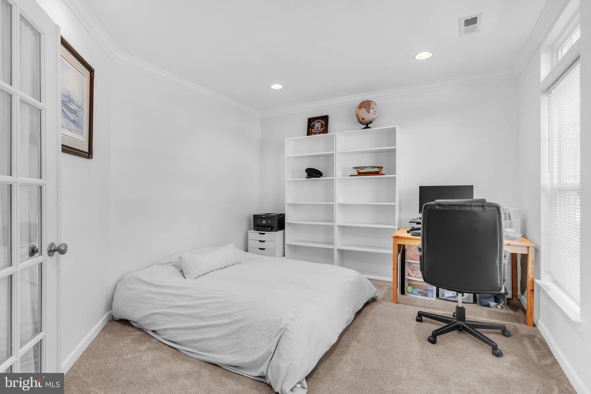 POTOMAC CLUB - Residential Lease