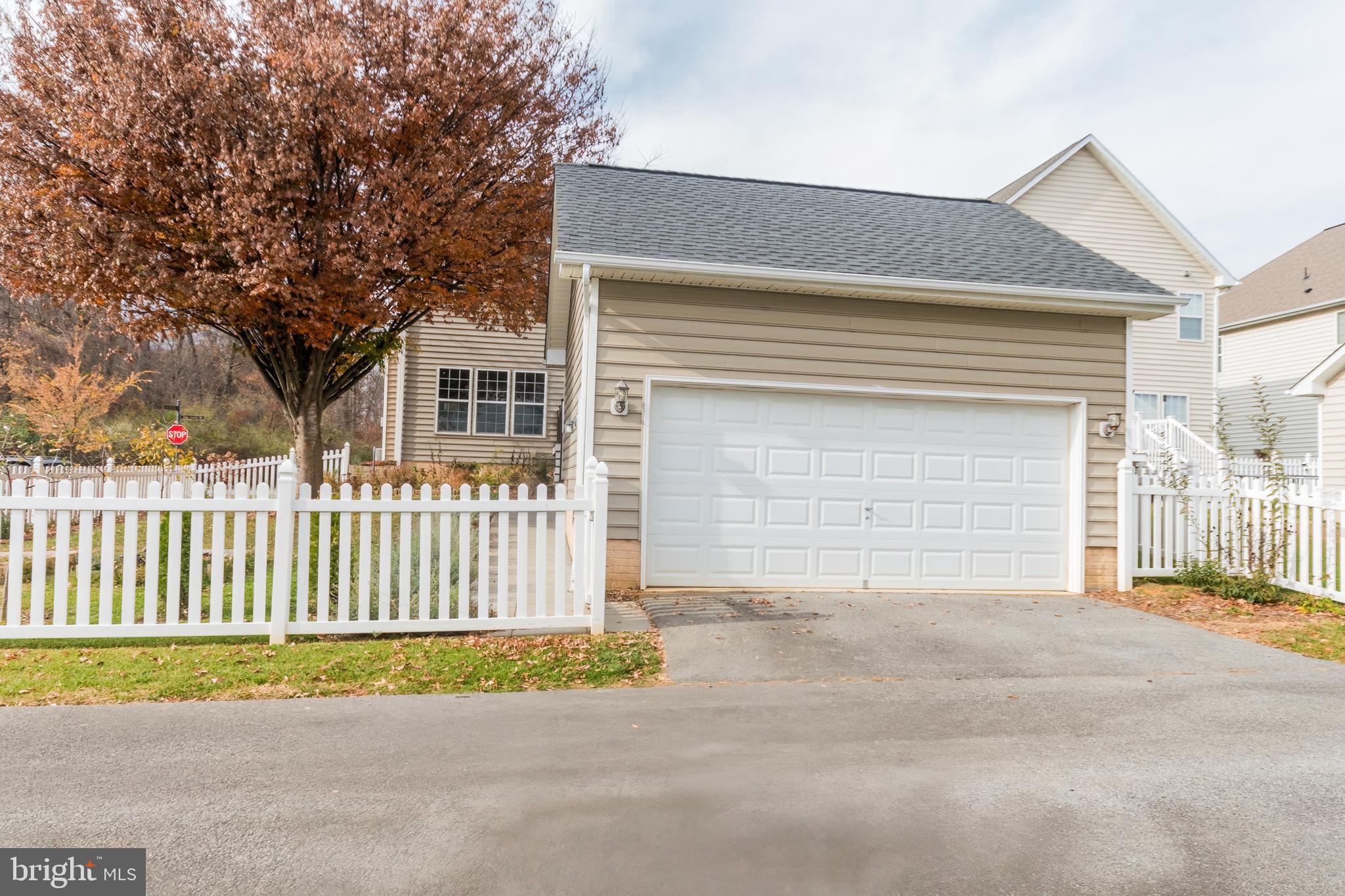 HUNTFIELD - Residential