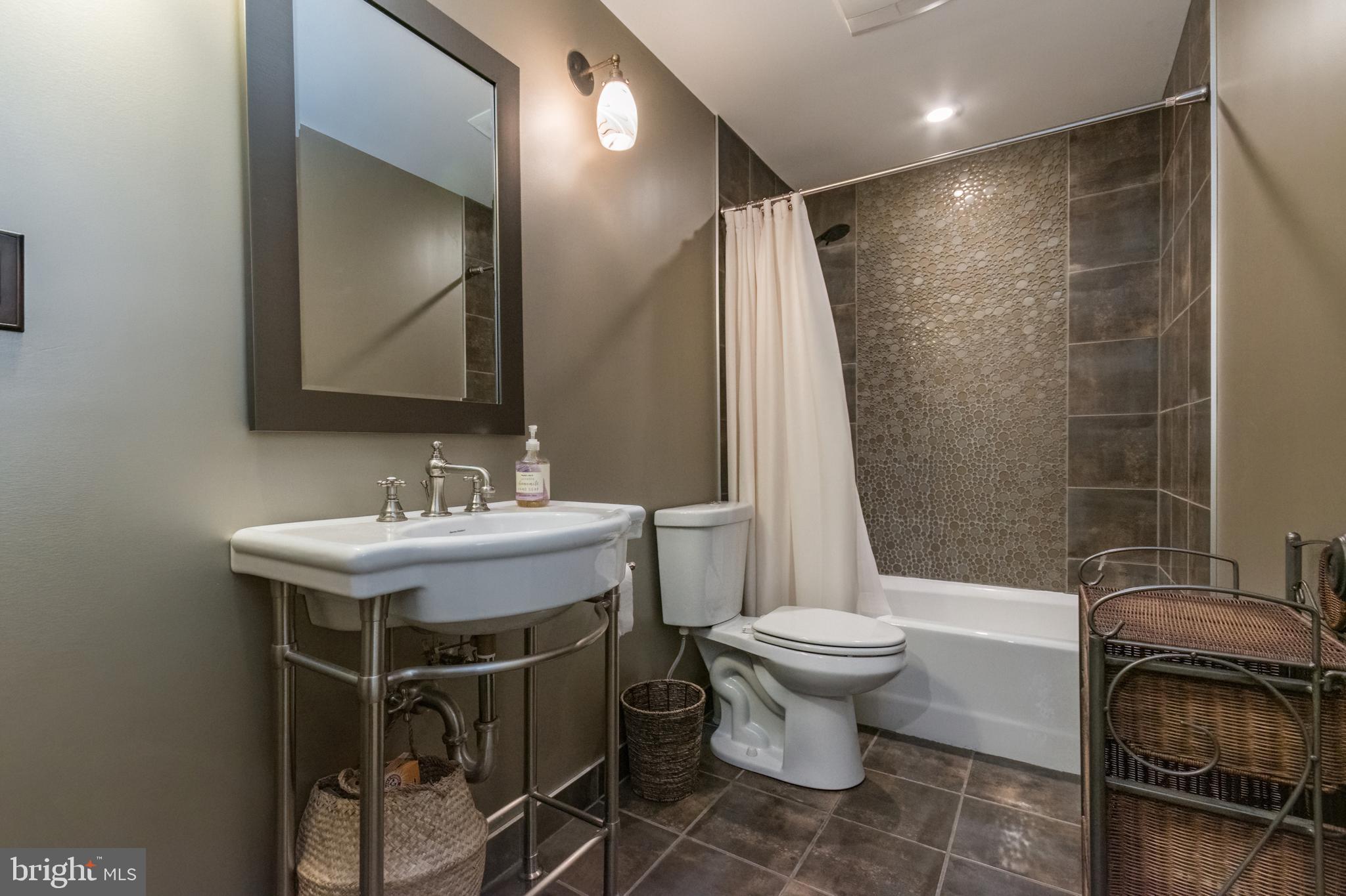 HUNTFIELD - Residential