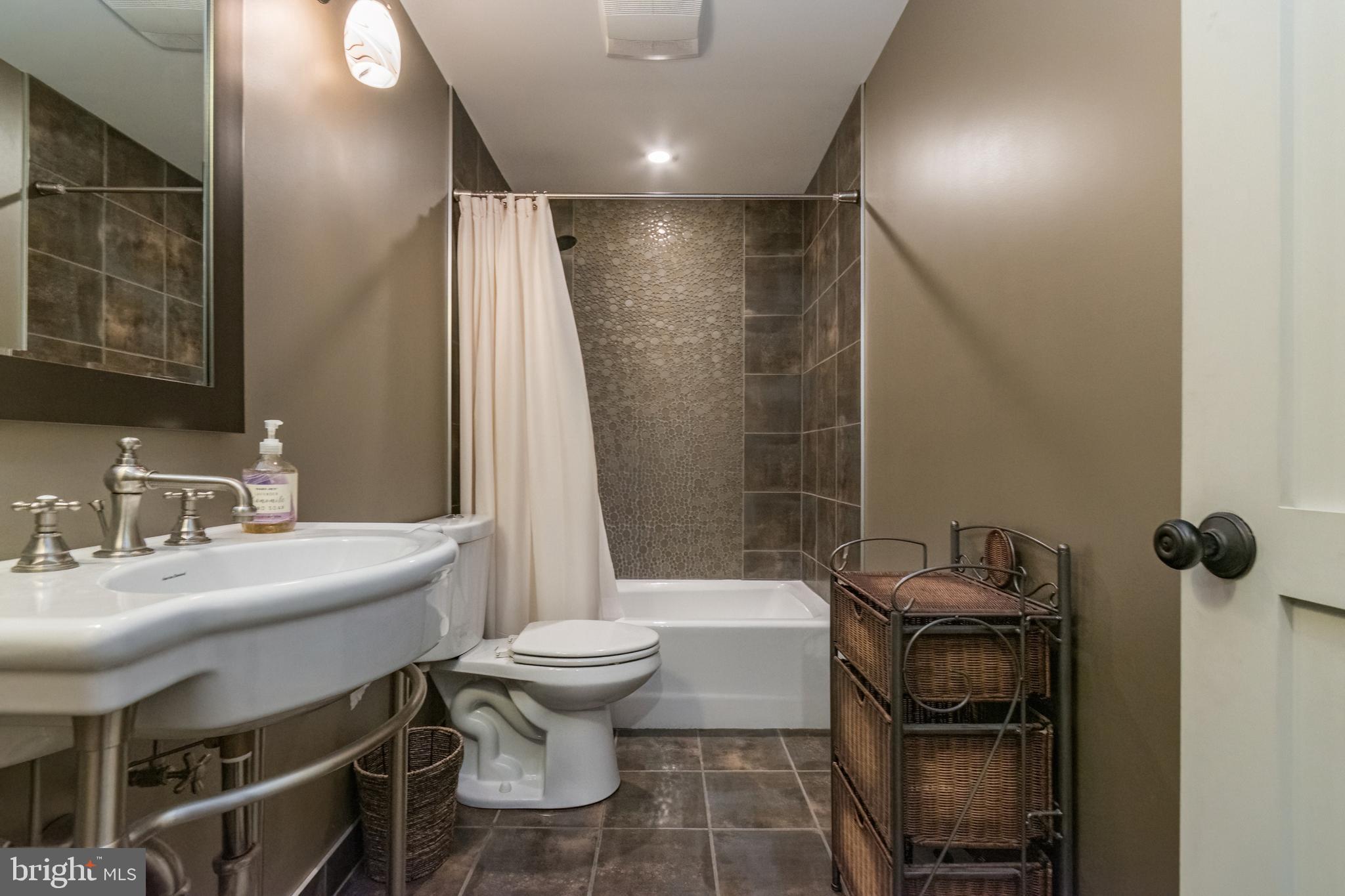 HUNTFIELD - Residential