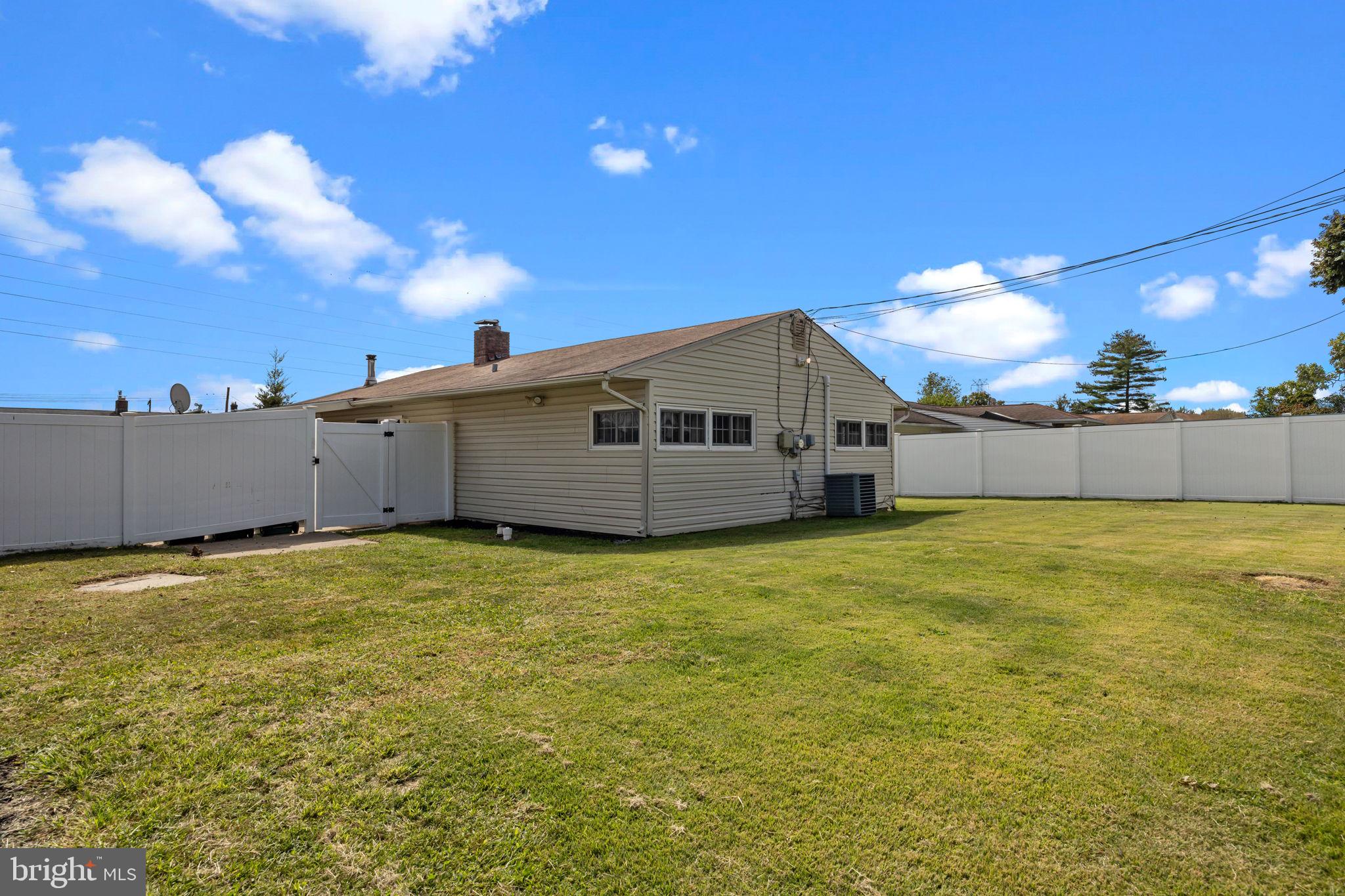 ELDERBERRY POND - Residential