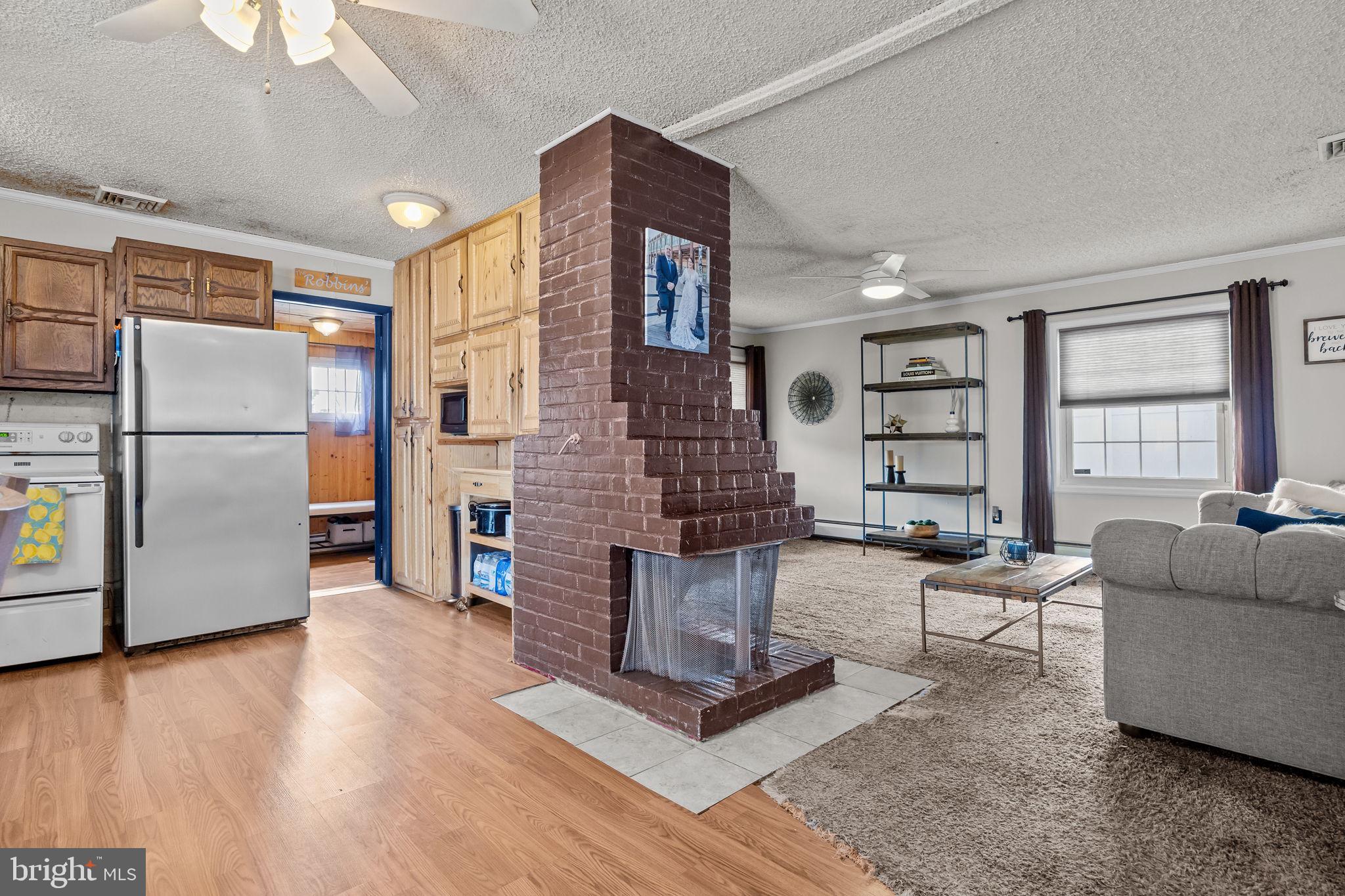 ELDERBERRY POND - Residential