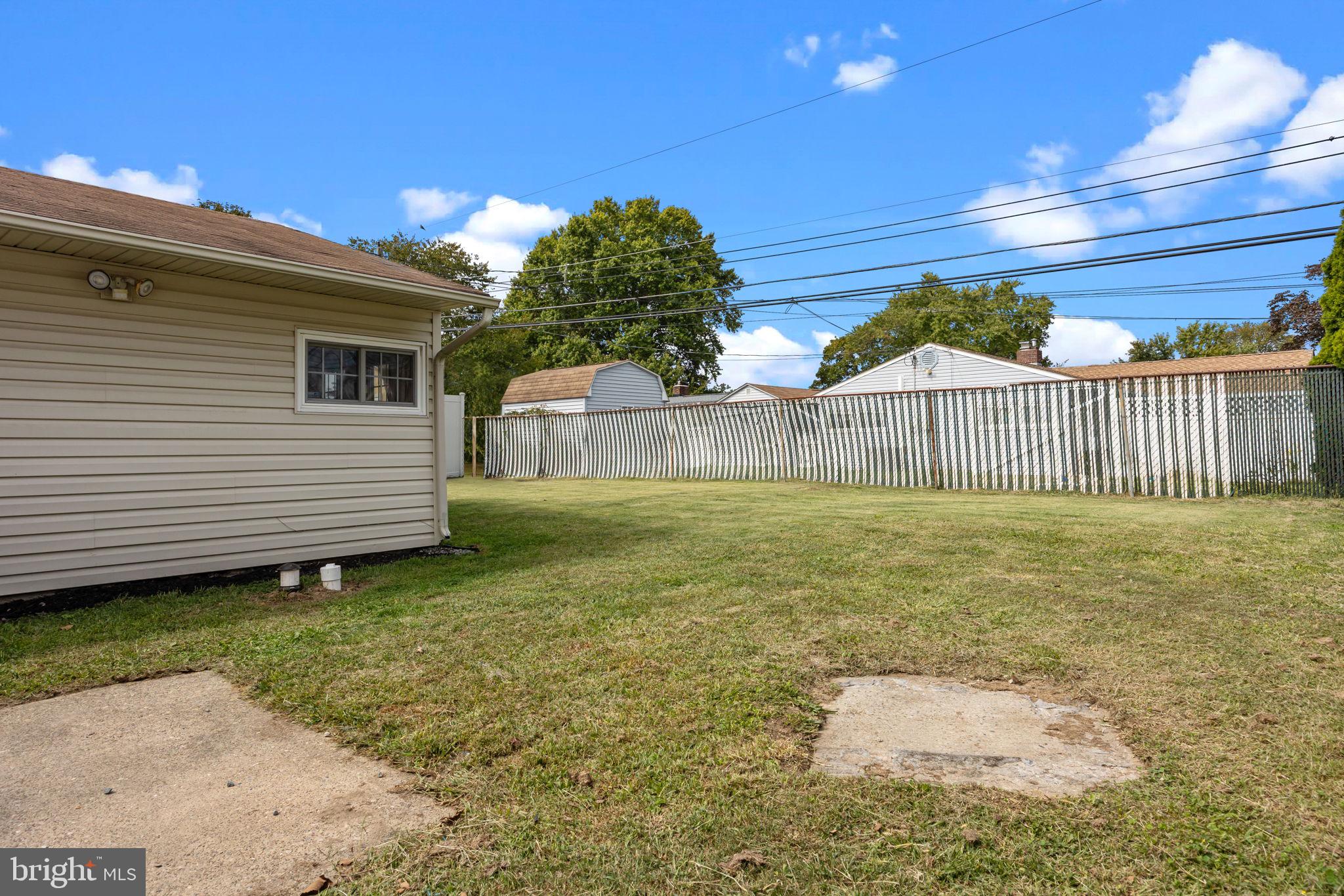 ELDERBERRY POND - Residential