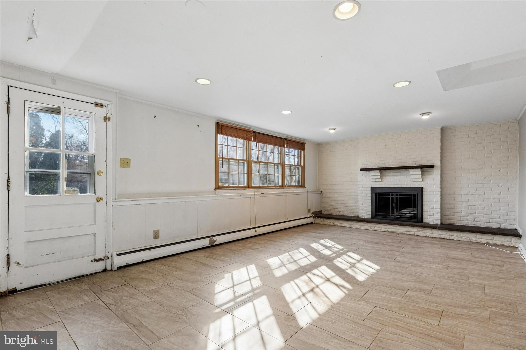 GLENHARDIE - Residential