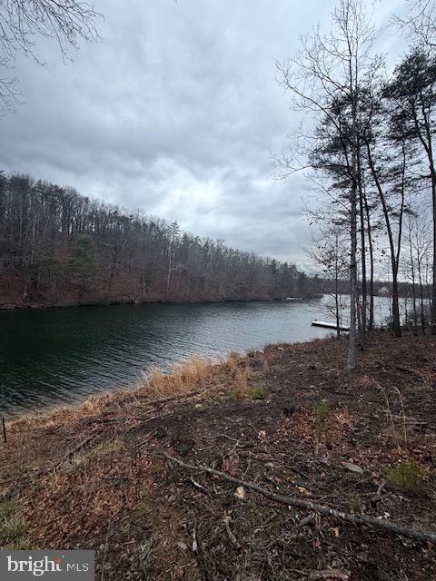 LAKE HOLIDAY ESTATES - Land