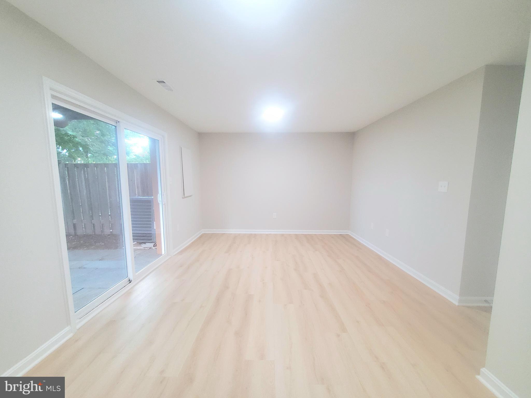 HERITAGE ESTATES - Residential Lease