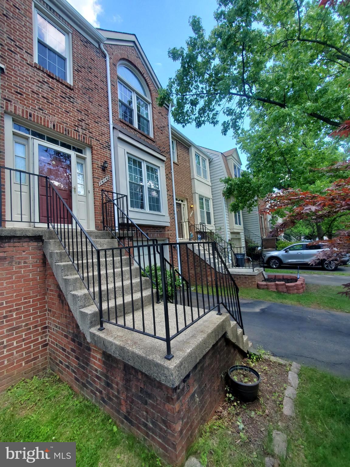 HERITAGE ESTATES - Residential Lease