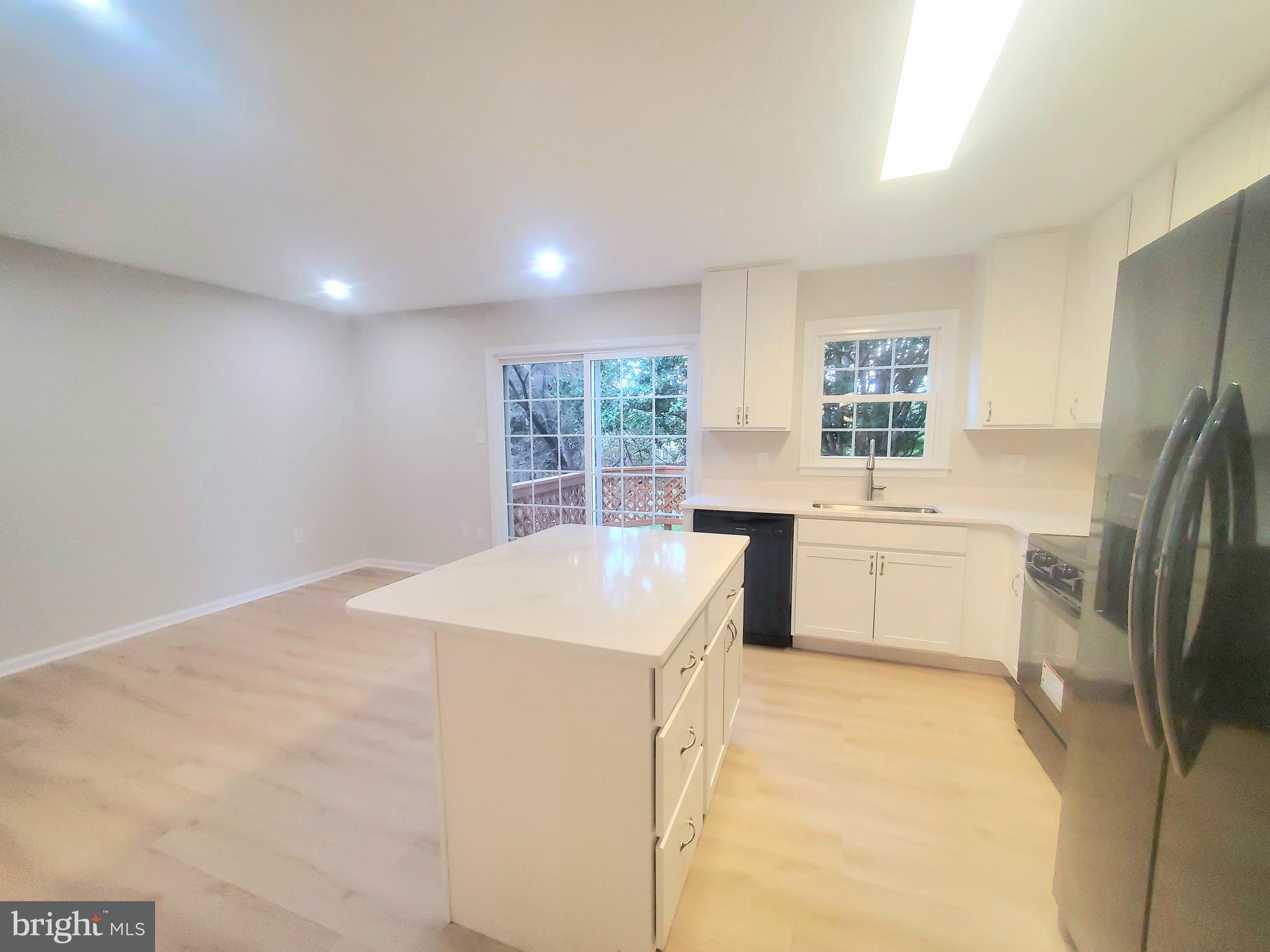 HERITAGE ESTATES - Residential Lease