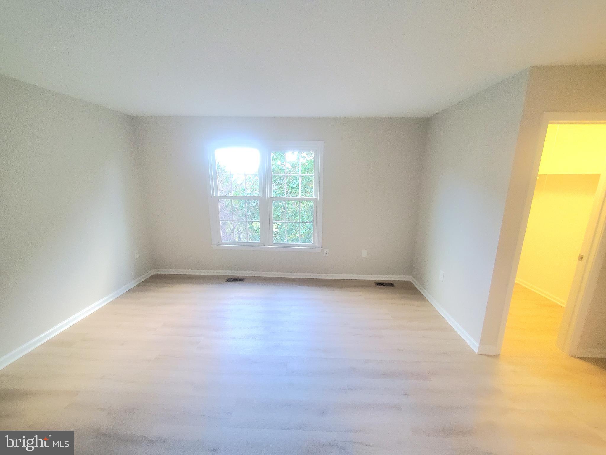 HERITAGE ESTATES - Residential Lease