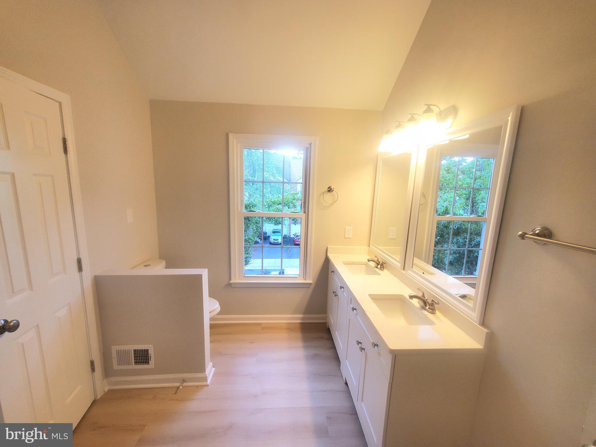 HERITAGE ESTATES - Residential Lease