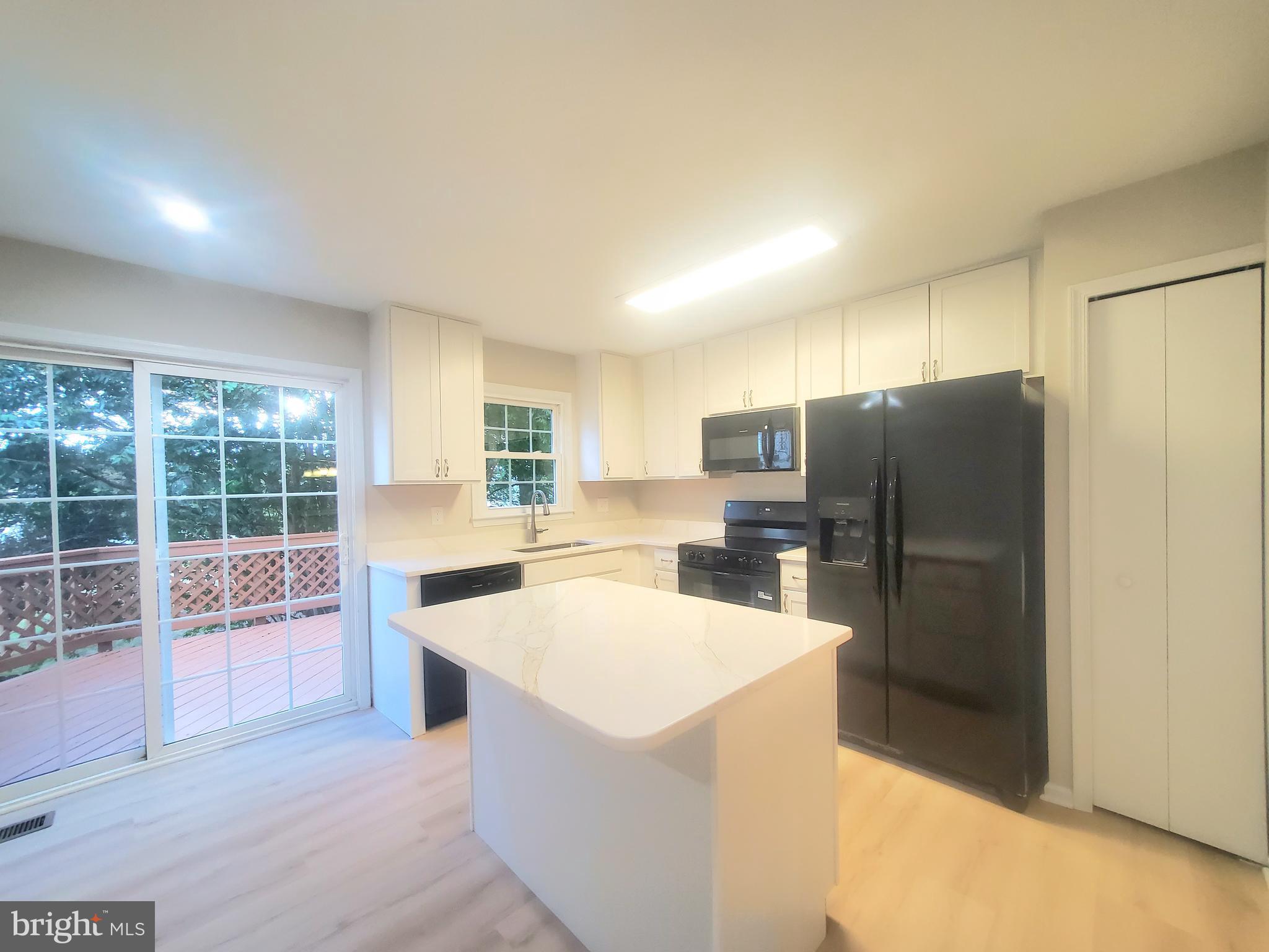 HERITAGE ESTATES - Residential Lease