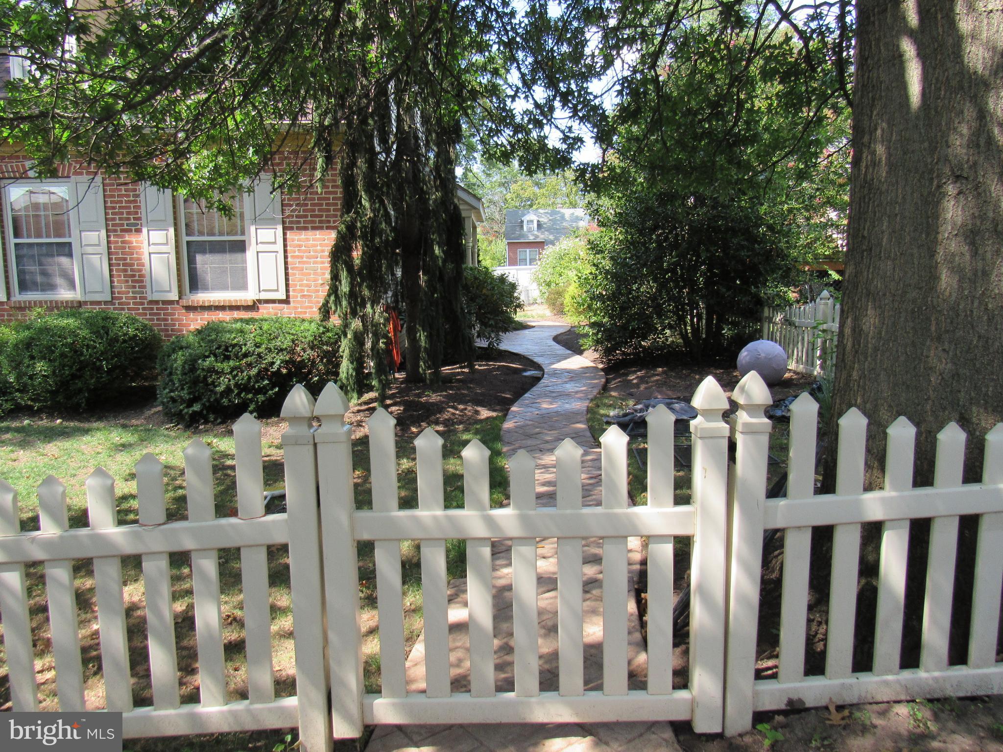 ROSEDALE - Residential