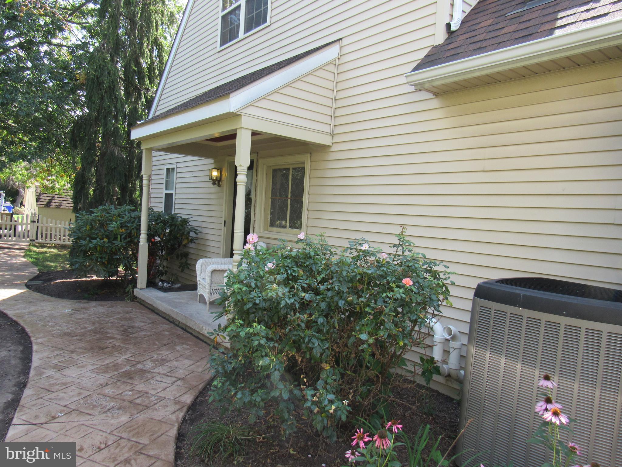 ROSEDALE - Residential