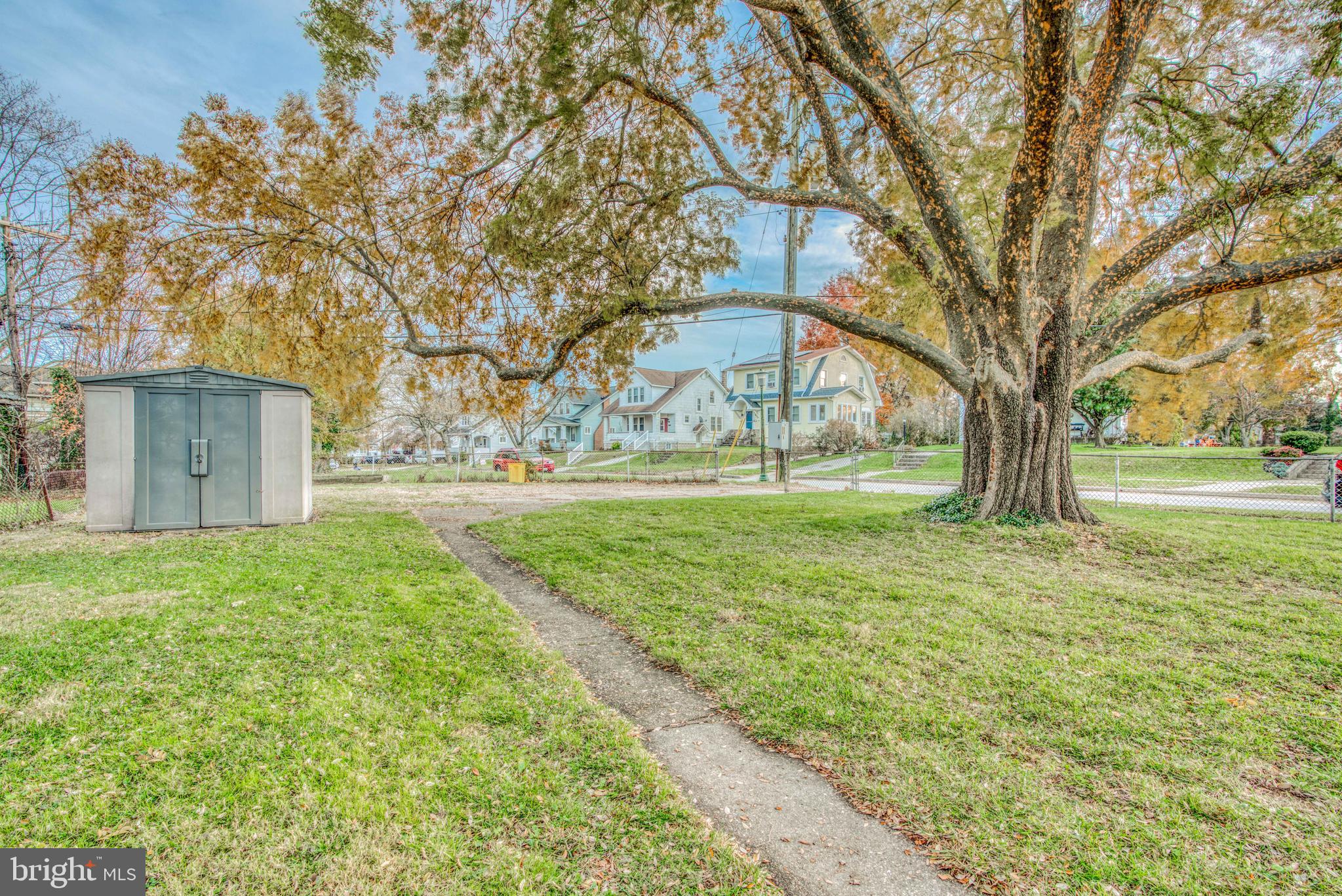 WOODHOME HEIGHTS - Residential