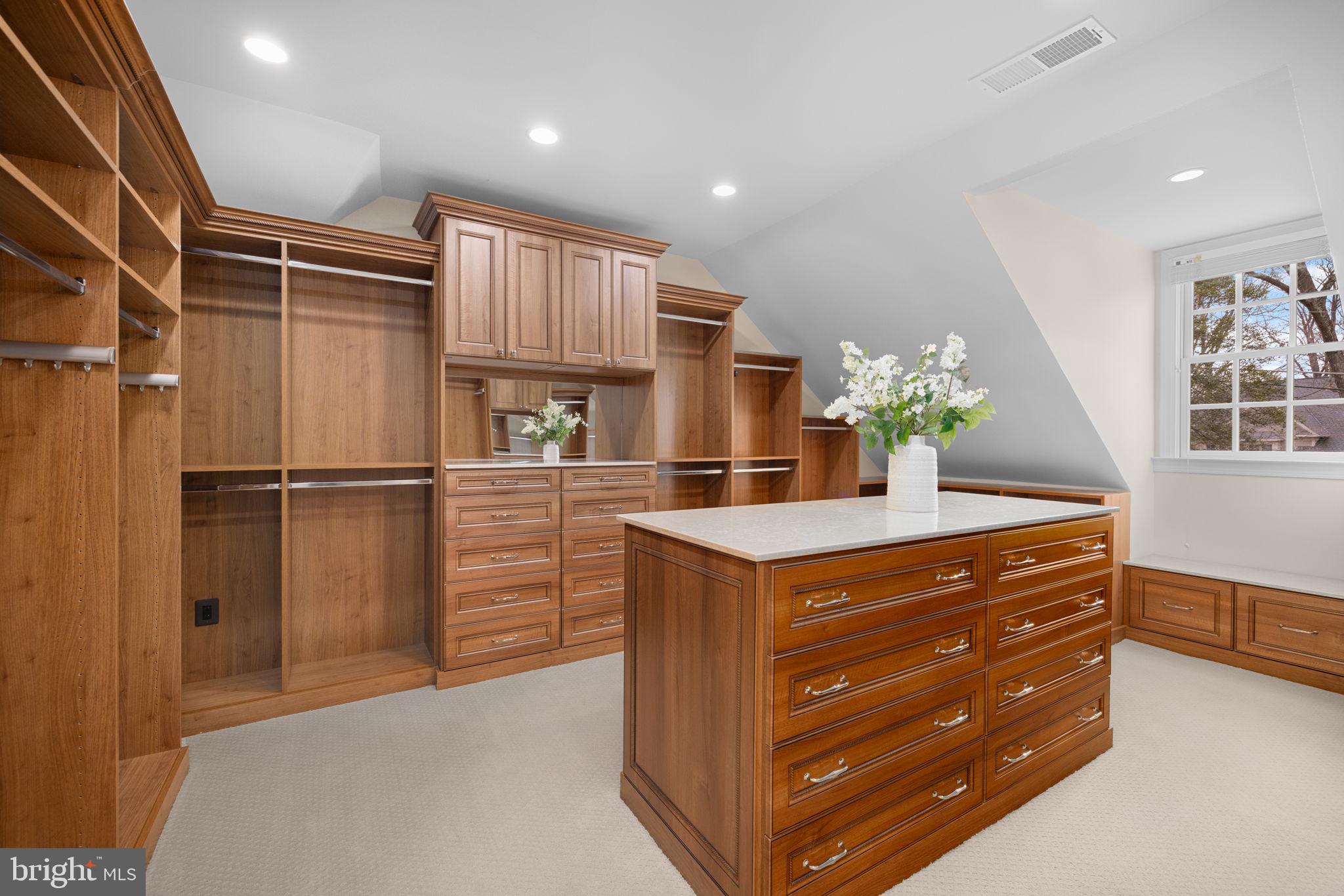 LANGLEY FOREST - Residential